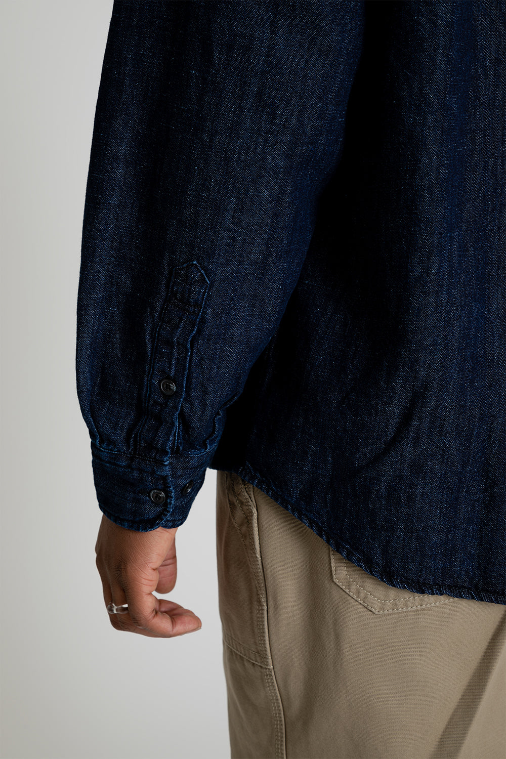 Frizmworks Linen Relaxed Shirt Indigo Detail 04