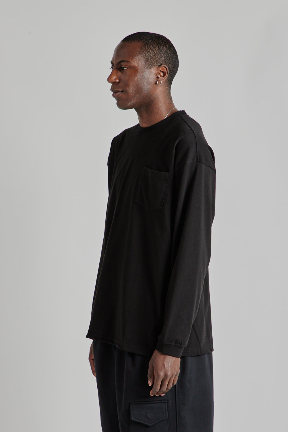 Oversized Long Sleeved Pocket Tee - Black