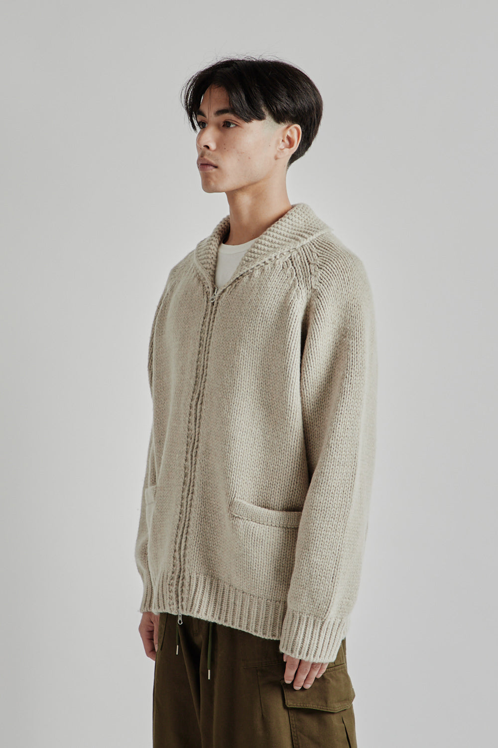 【未使用】MASU ZIP-UPTWINKLECOWICHAN CARDIGAN HEAVY COWICHAN ZIP UP CARDIGAN - FOREST GREEN - THE GREAT