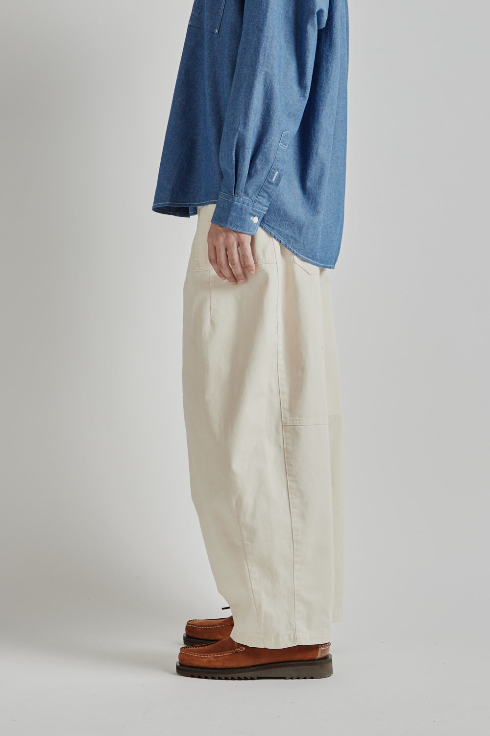 Frizmworks SS25 Twill Balloon Pants Ivory 03