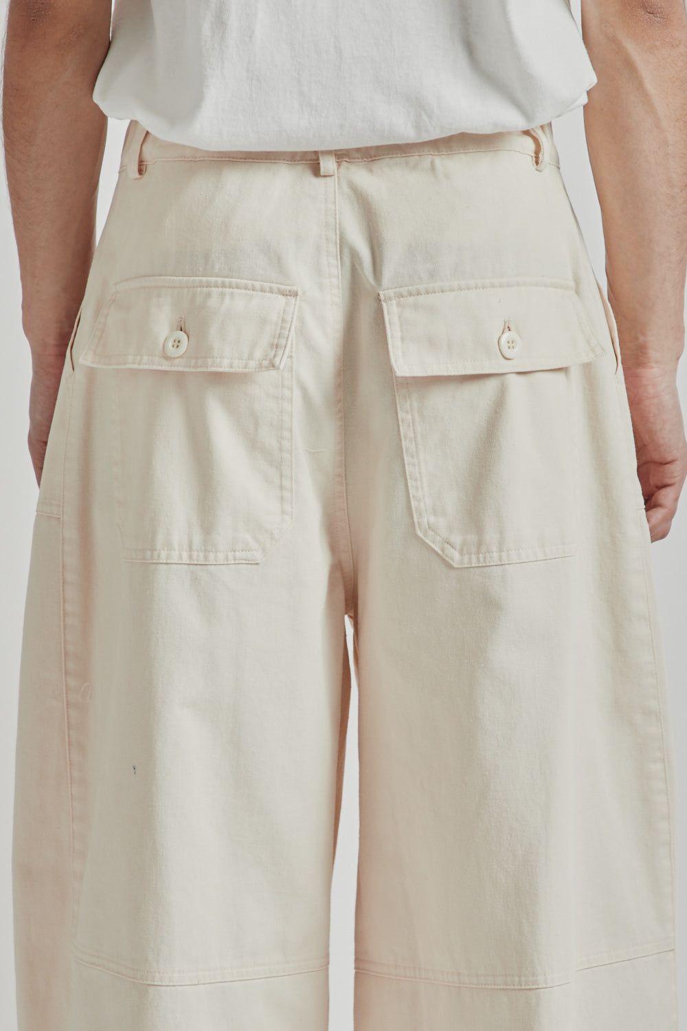 Frizmworks SS25 Twill Balloon Pants Ivory 08