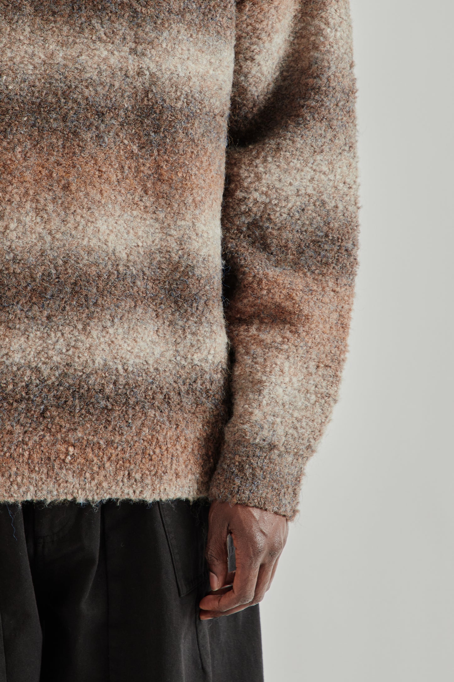 Frizmworks SS26 Gradation Boucle Knit Brown4521