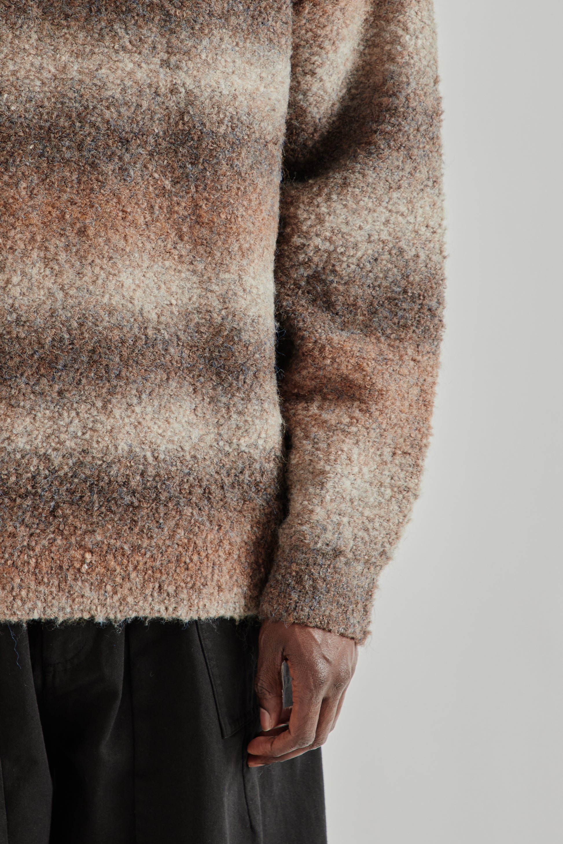 Frizmworks SS26 Gradation Boucle Knit Brown4521