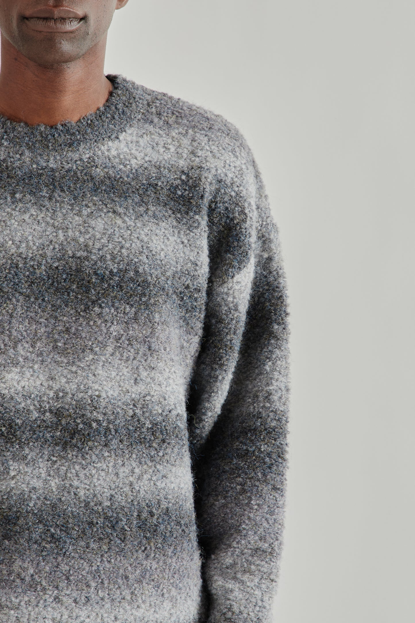 Frizmworks SS26 Gradation Boucle Knit Grey4496