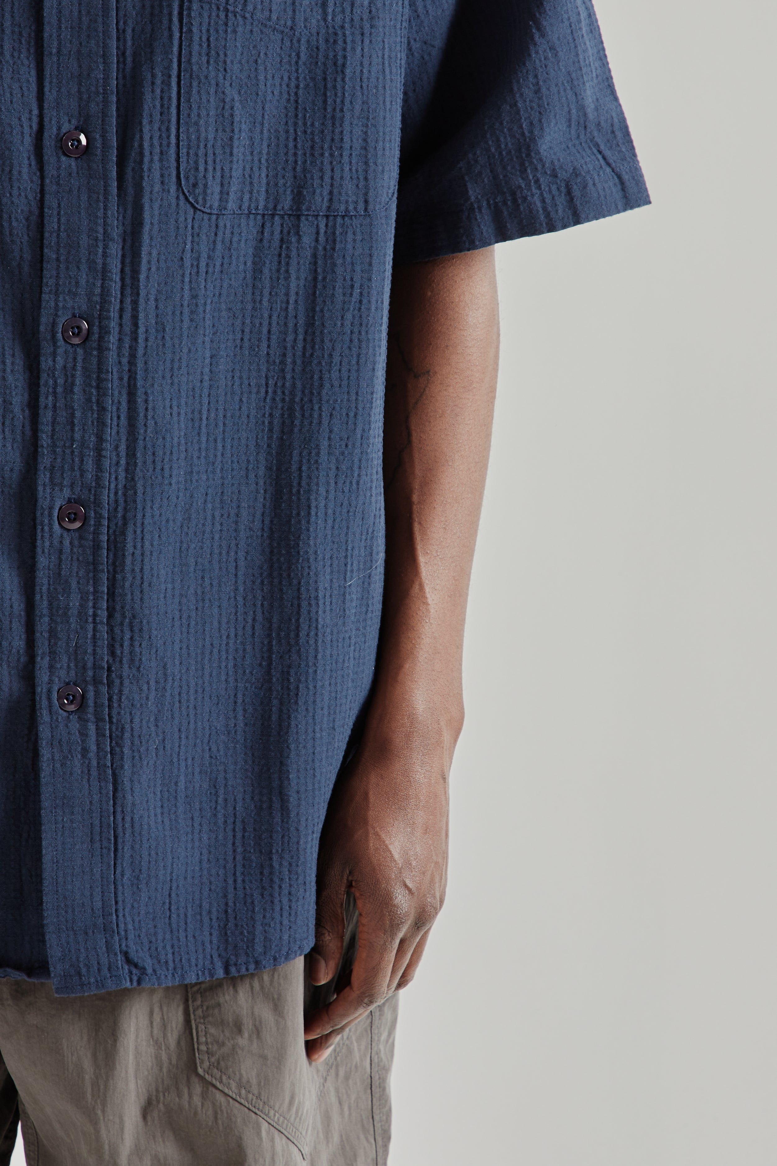 Frizmworks OG Dobby Weave Seersucker Half Shirt - Navy | Wallace