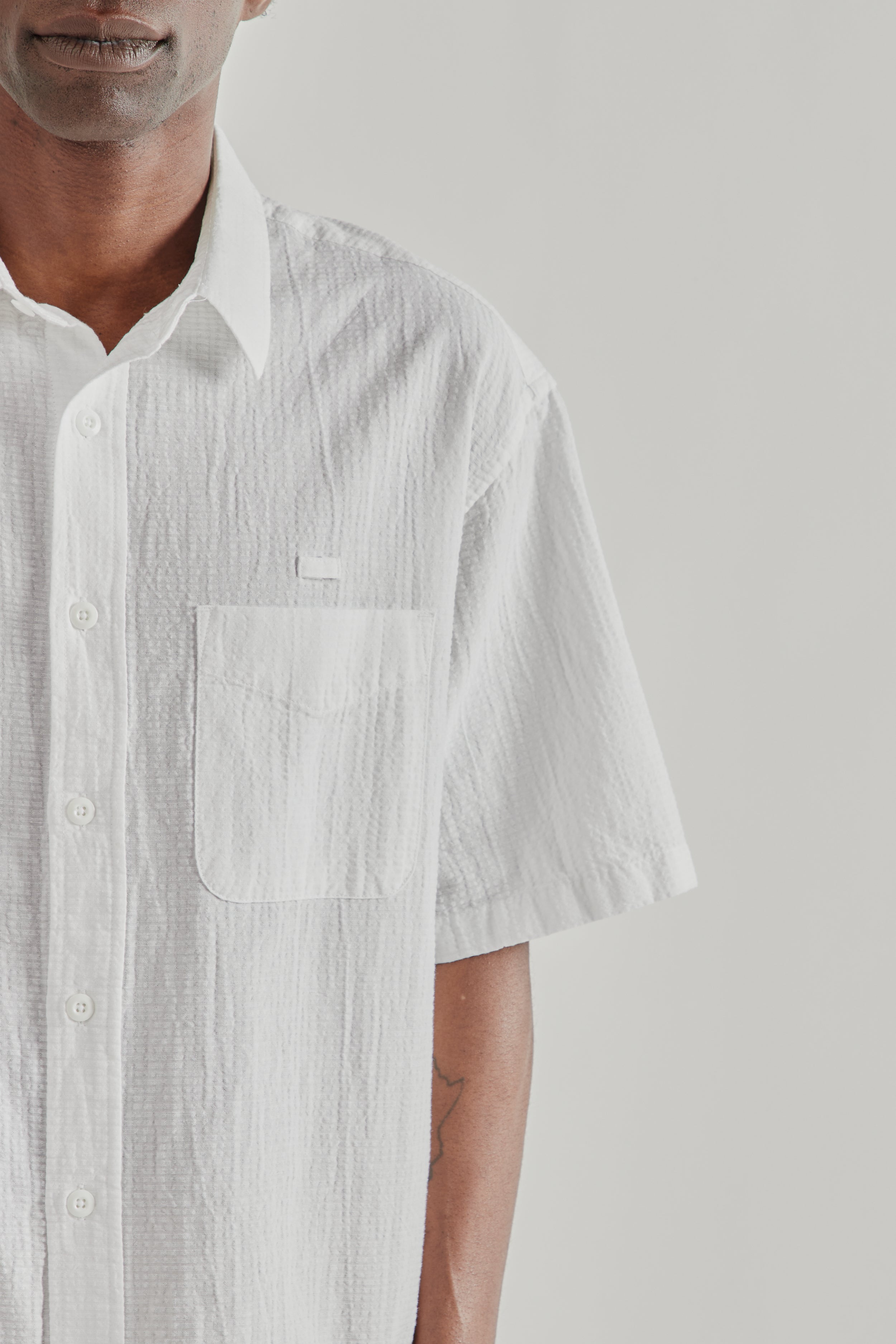 Frizmworks OG Dobby Weave Seersucker Half Shirt - White | Wallace