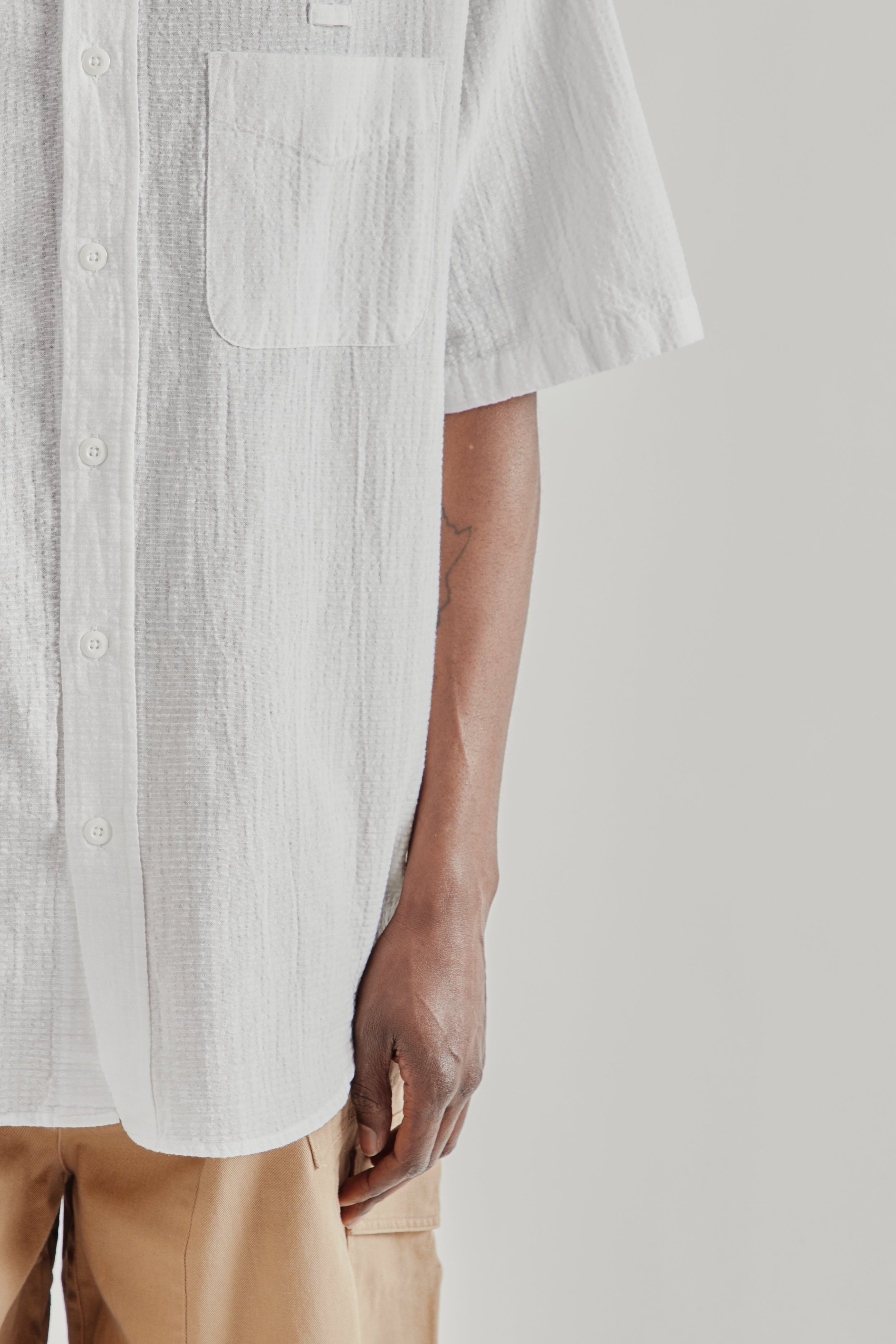 Frizmworks OG Dobby Weave Seersucker Half Shirt - White | Wallace