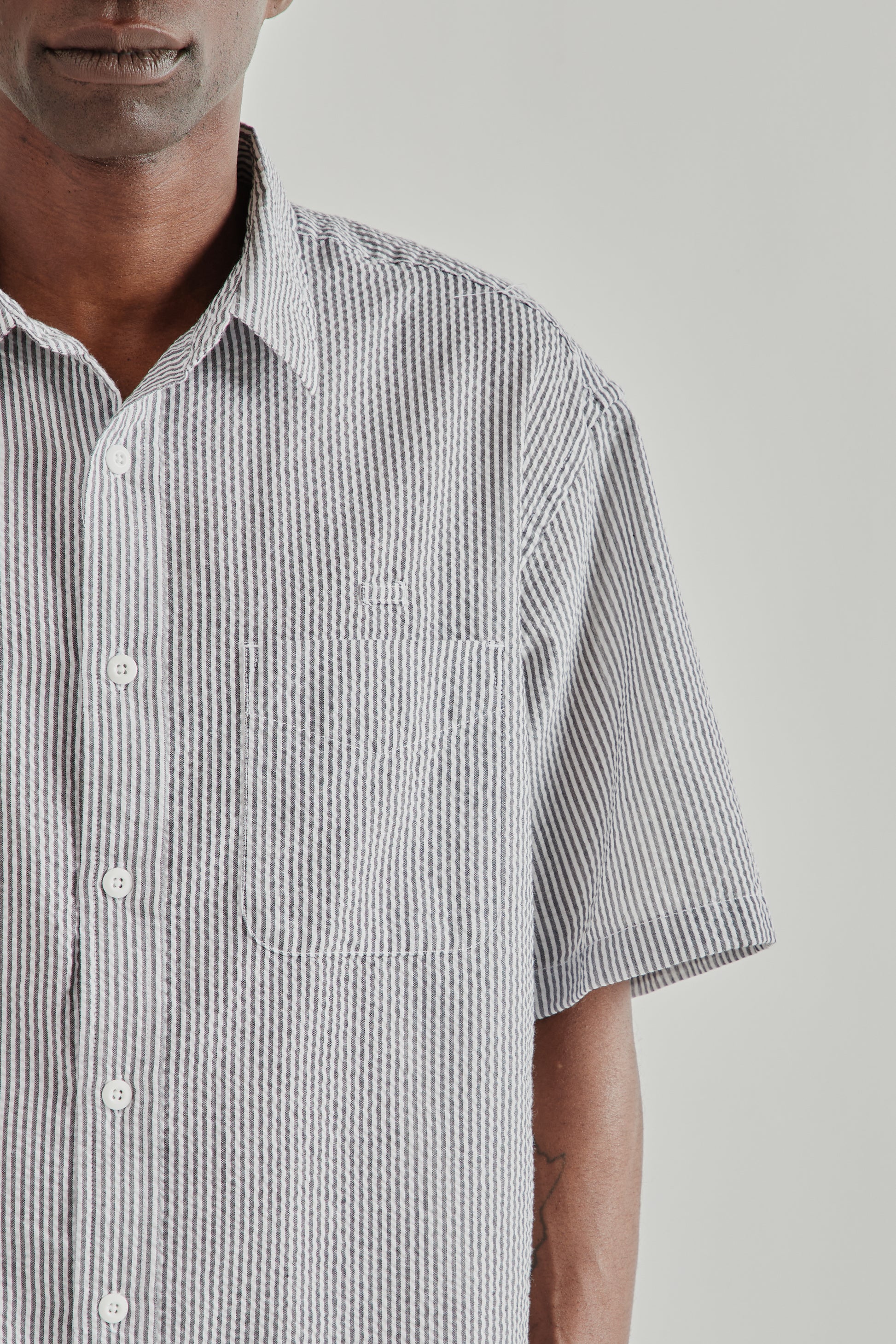 Frizmworks SS26 OG Stripe Seersucker Half Shirt Black4418
