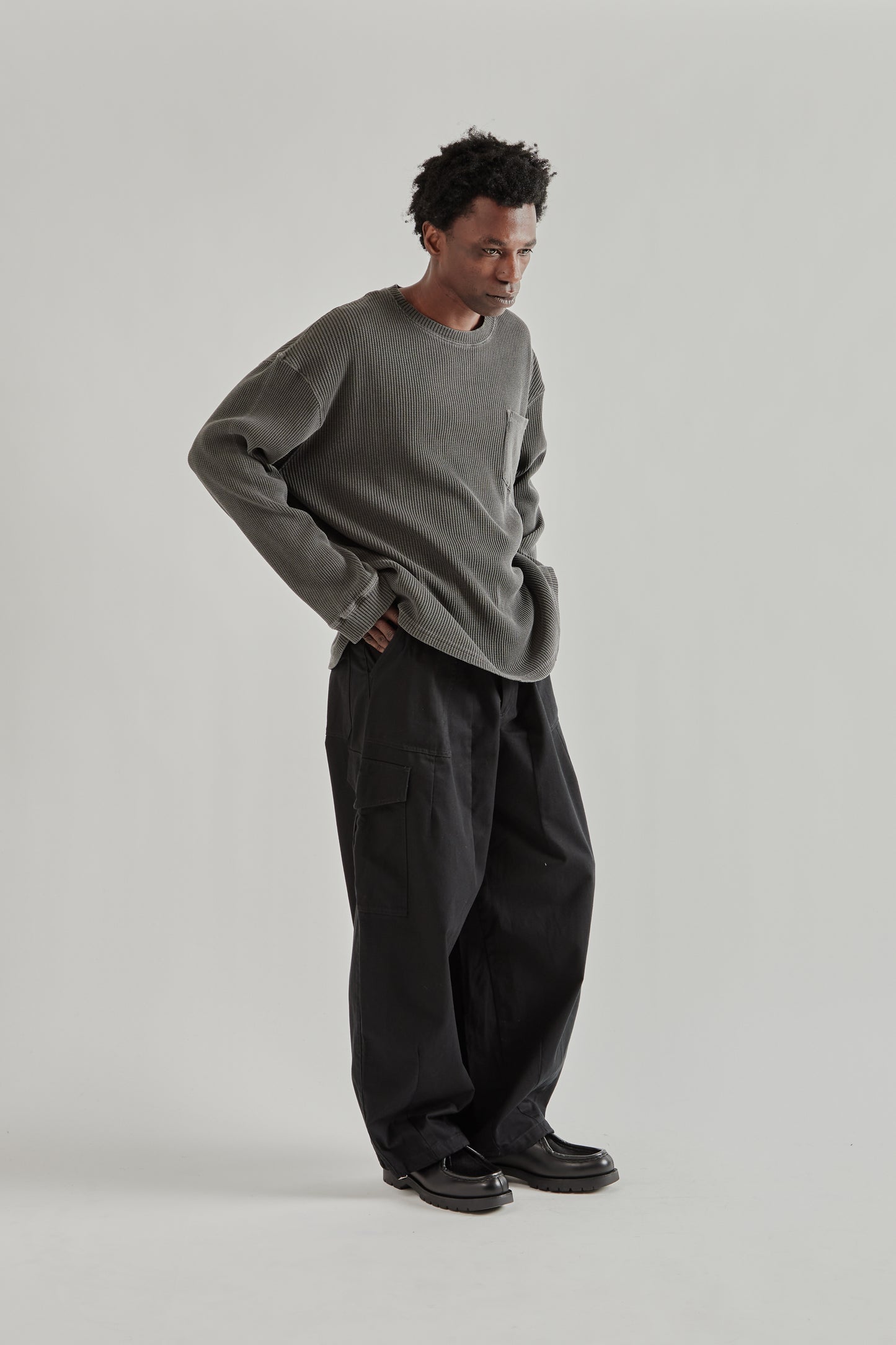 Frizmworks SS26 Pigment Dyeing Waffle Pocket Tee Charcoal5009