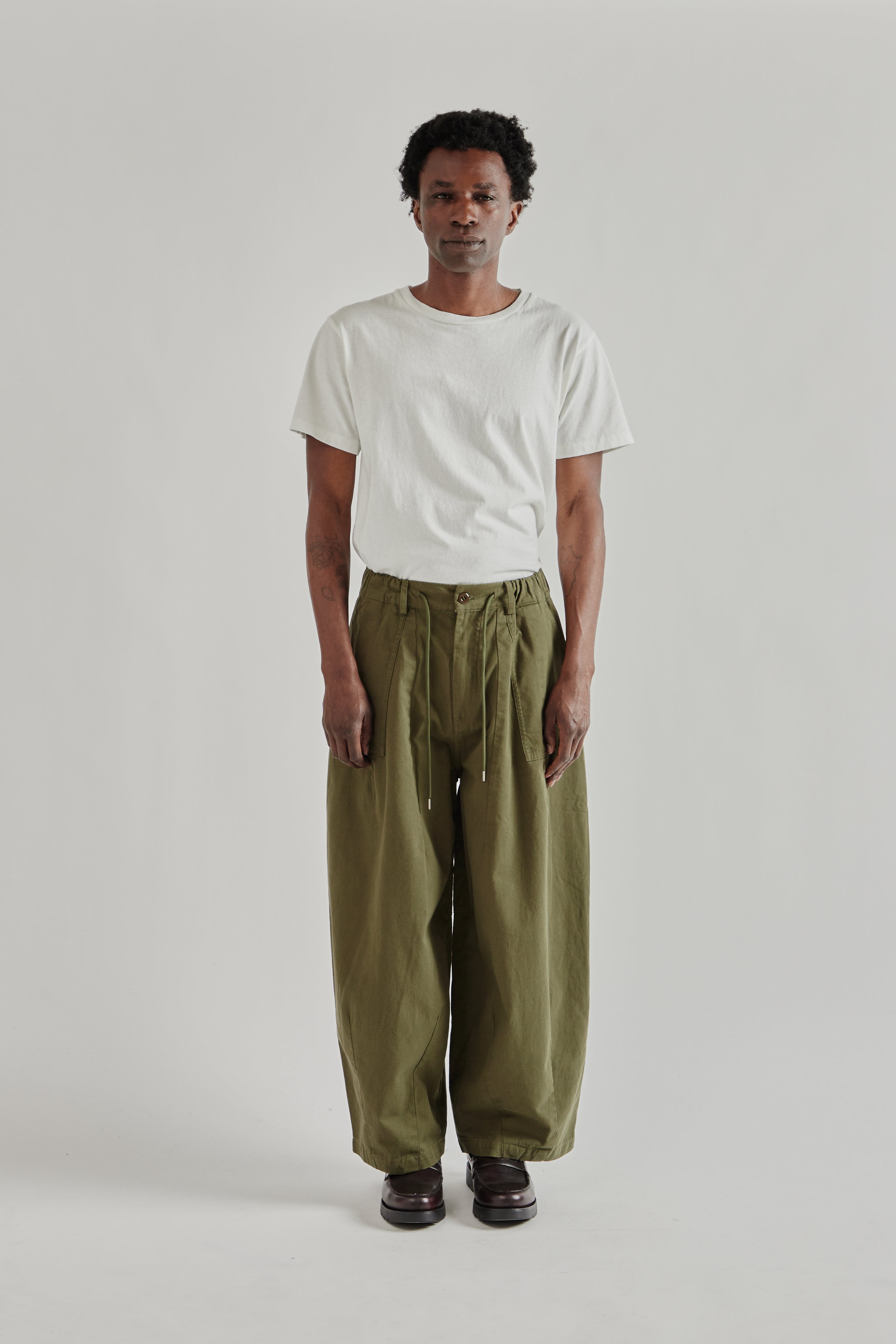 visvim CALLAHAN PANTS オリーブ 2 泥染め Frizmworks Twill Balloon Pants - Olive | Wallace Mercantile Shop