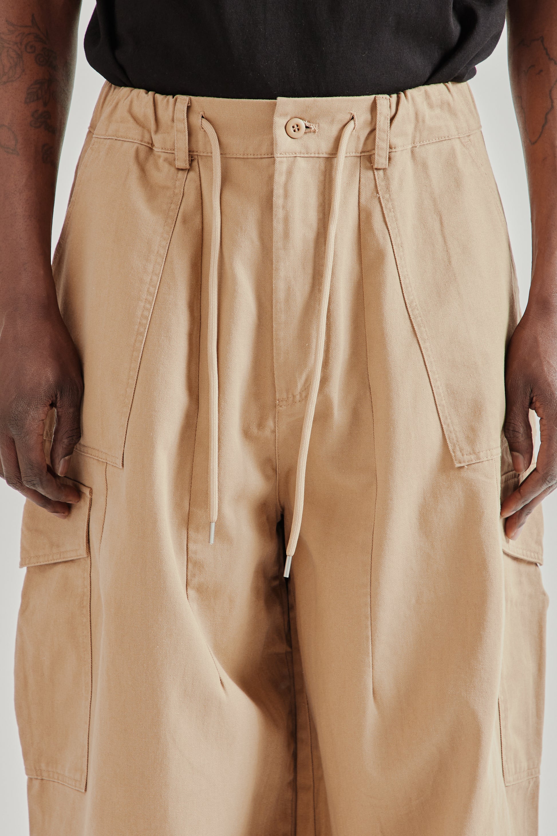 Frizmworks SS26 Twill Cargo Balloon Pants Beige5176