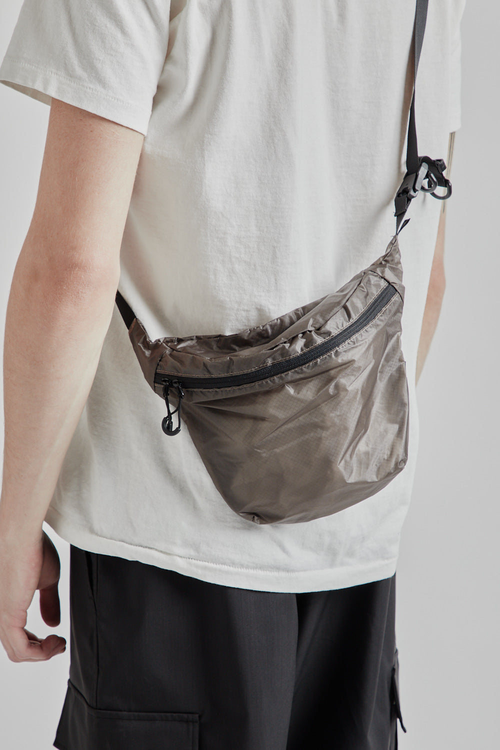 Goldwin Cordura Rip-Stop Sacoche Bag Charcoal Gray 03