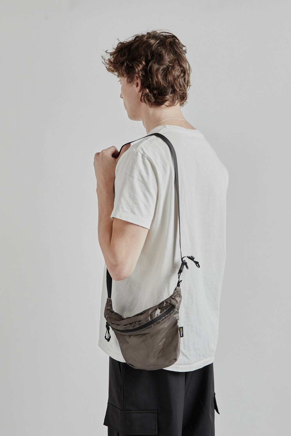 Goldwin Cordura Rip-Stop Sacoche Bag Charcoal Gray 04