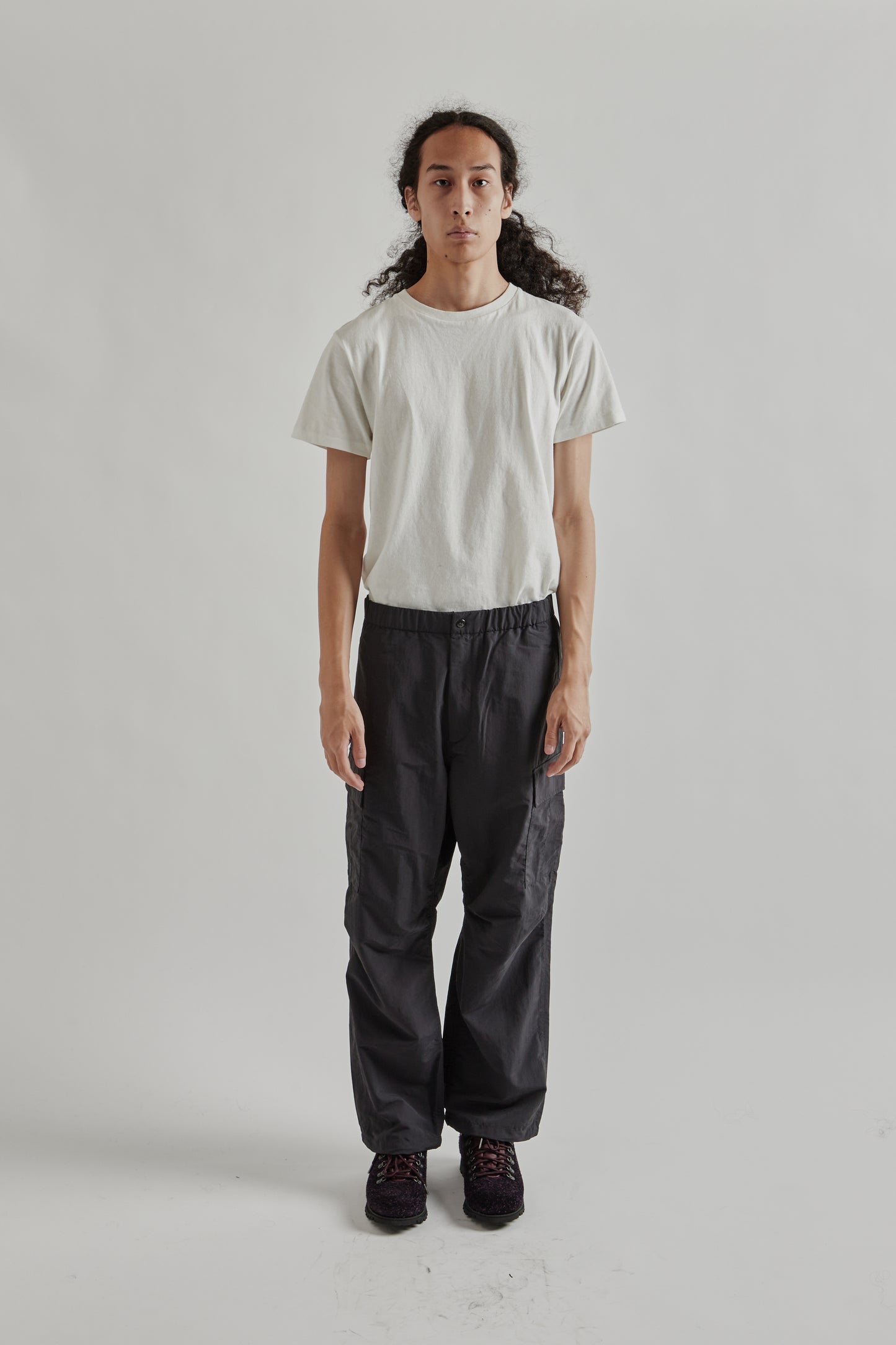 Goldwin FW25 Dope Dyed Tussah Cargo Pants Deep Charcoal