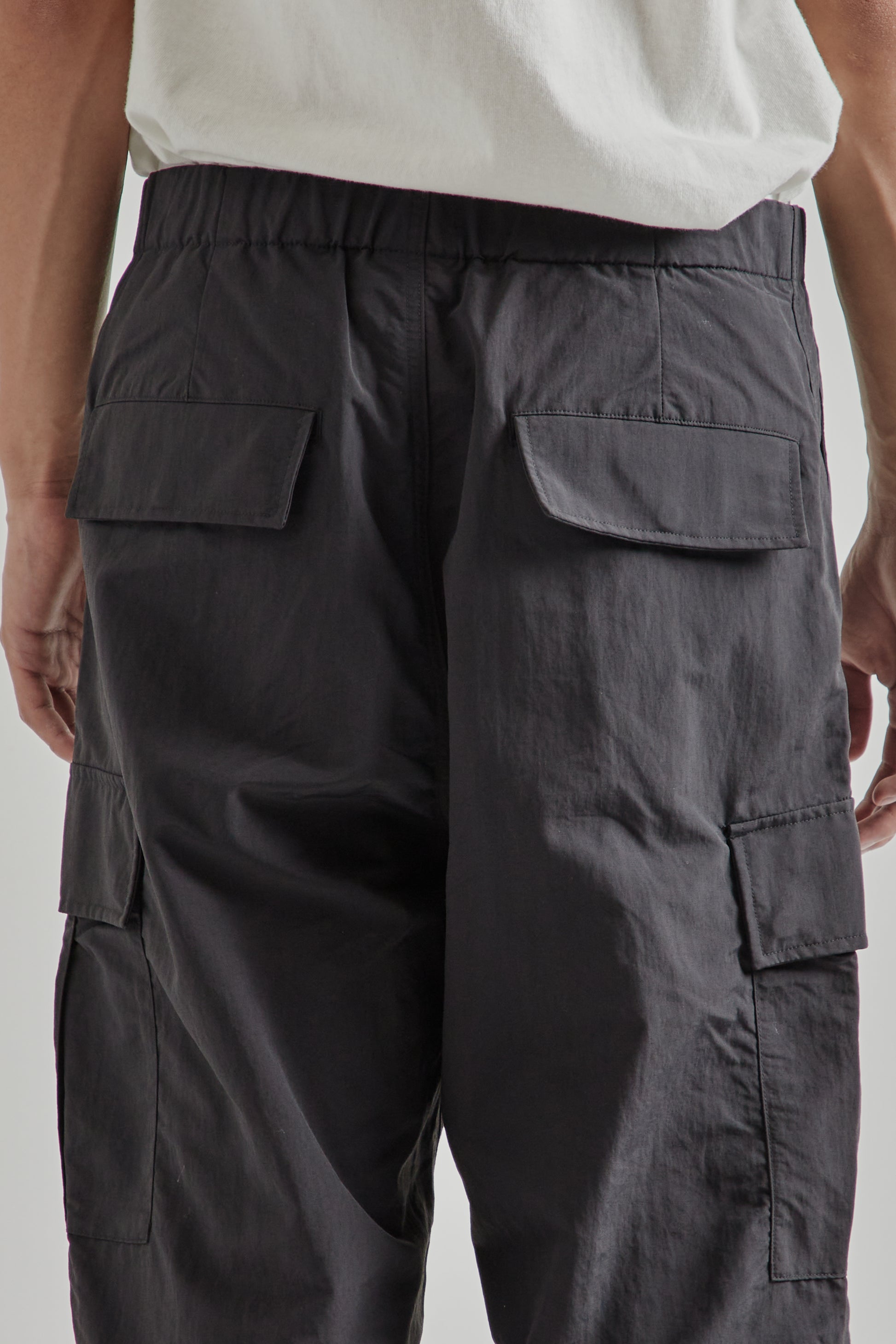 Goldwin FW25 Dope Dyed Tussah Cargo Pants Deep Charcoal11