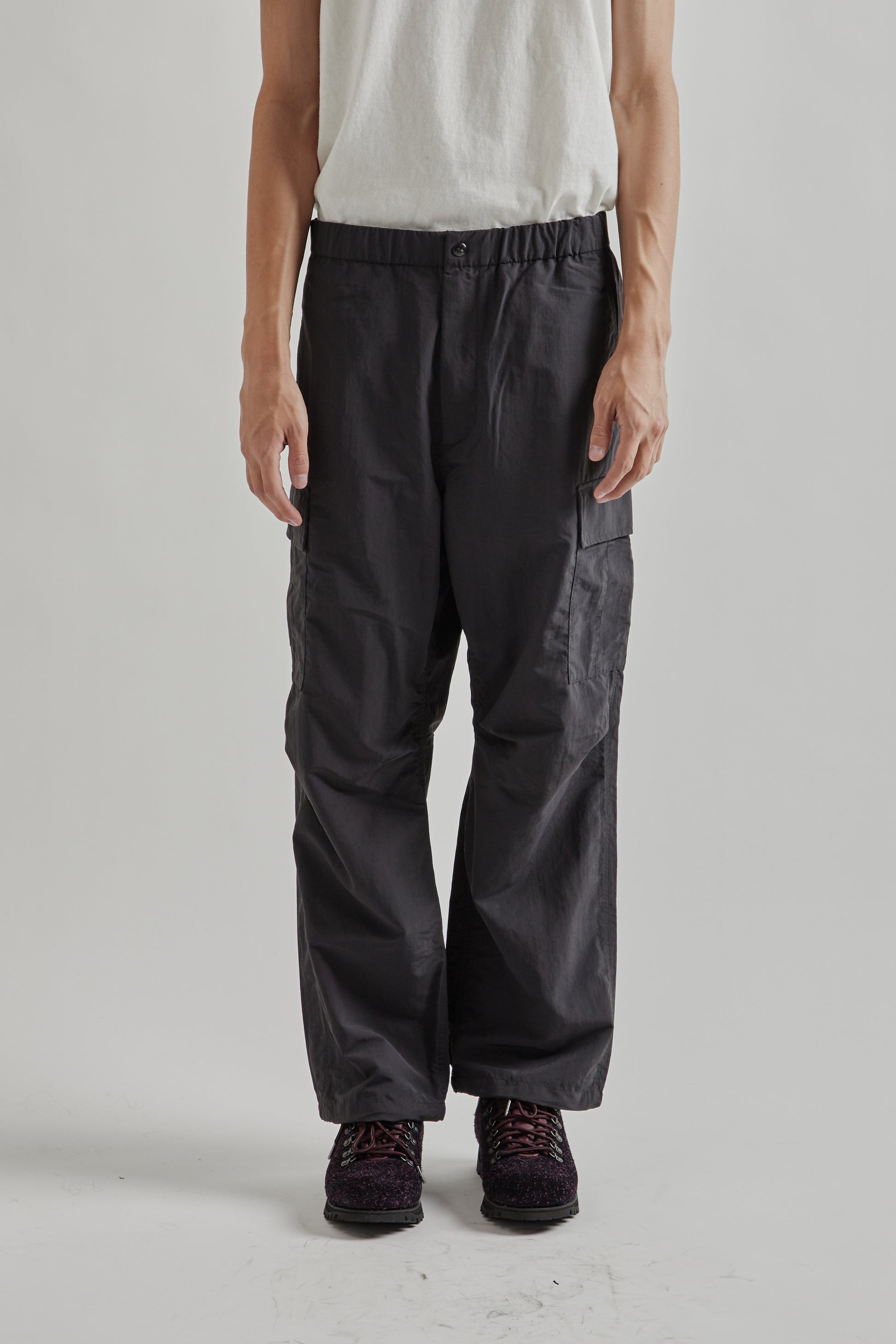 Goldwin FW25 Dope Dyed Tussah Cargo Pants Deep Charcoal2