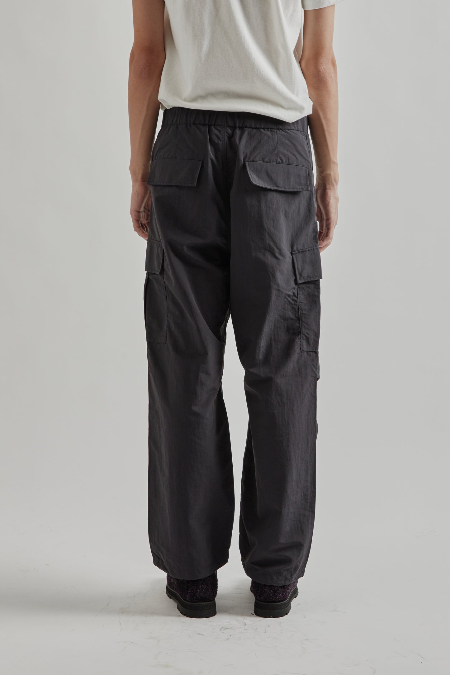 Goldwin FW25 Dope Dyed Tussah Cargo Pants Deep Charcoal9