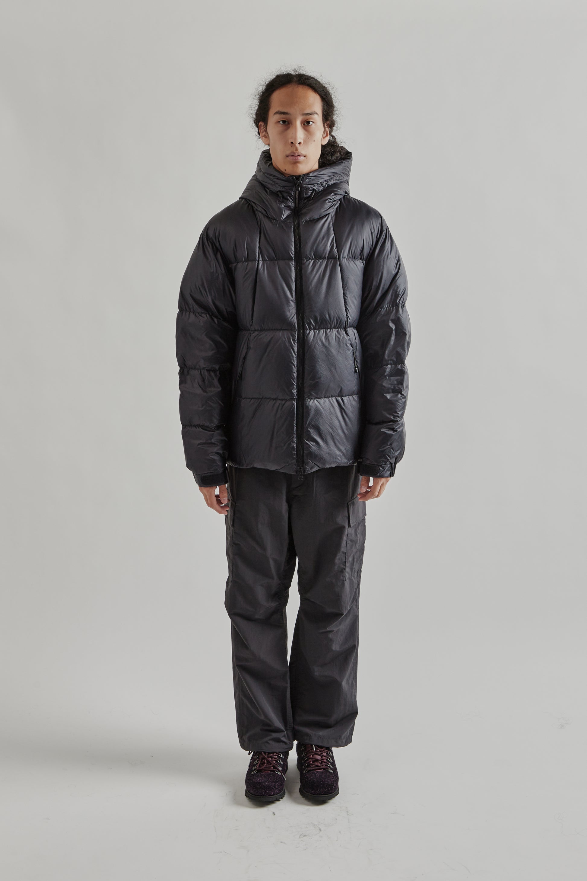 Goldwin FW25 PERTEX QUANTUM Down Parka Black1
