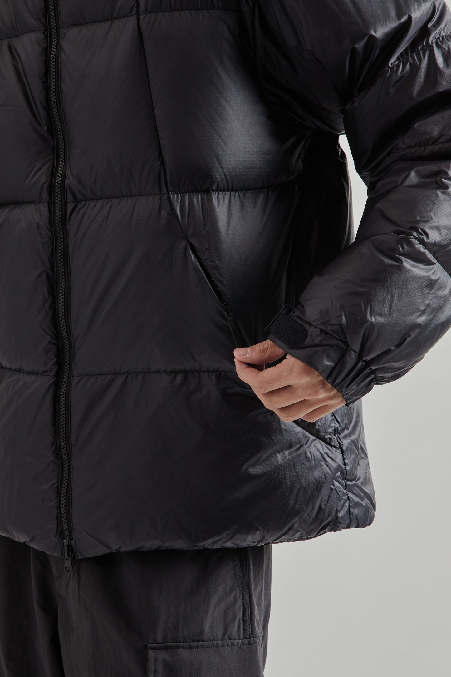 Goldwin FW25 PERTEX QUANTUM Down Parka Black16