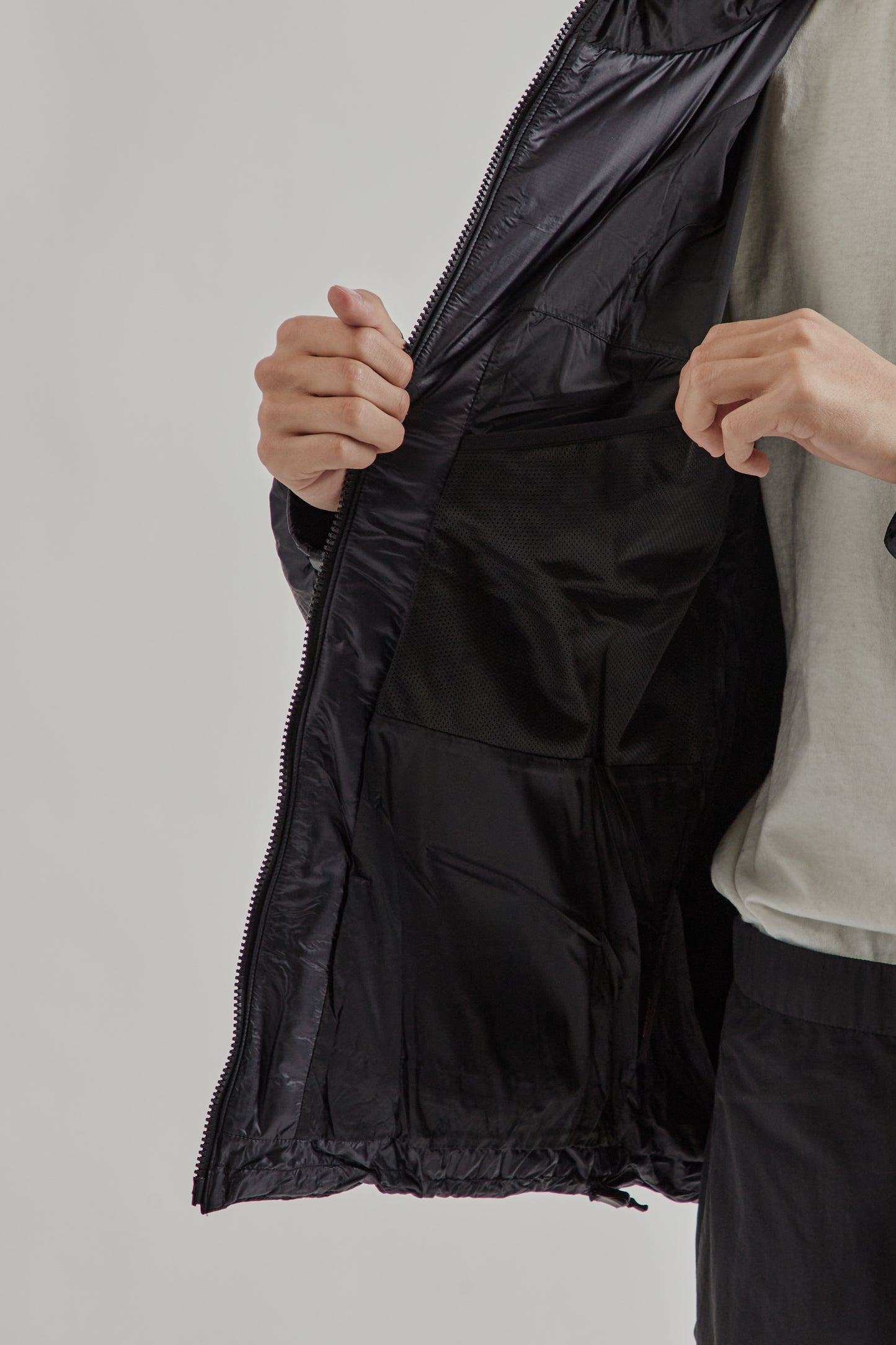 Goldwin FW25 PERTEX QUANTUM Down Parka Black23