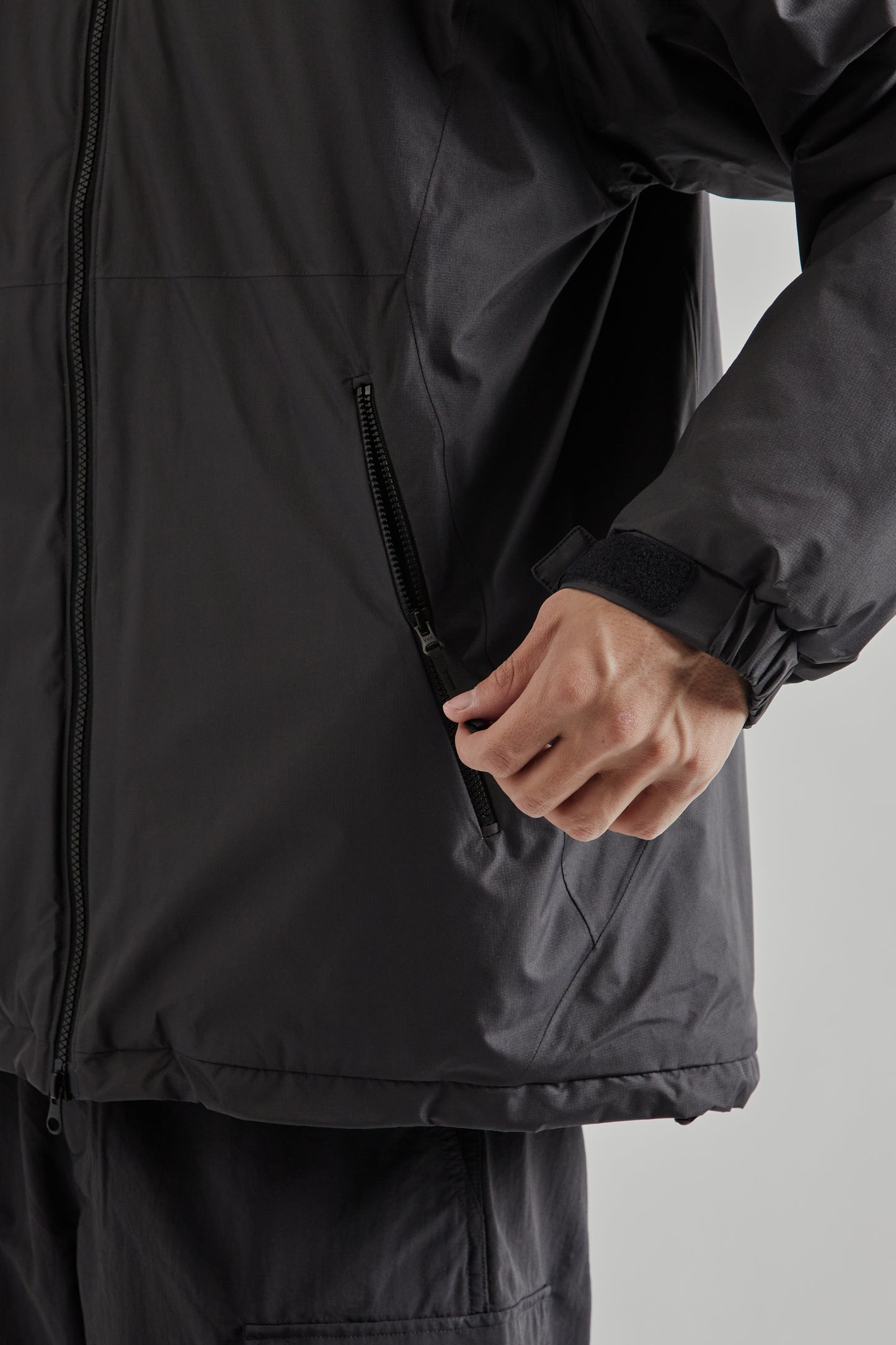 Goldwin FW25 Windstopper by Gore-Tex Labs Puffy Jacket Charcoal16