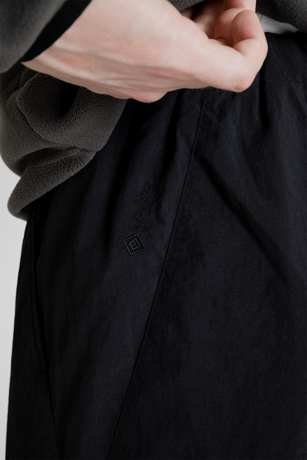 Goldwin Gore-Tex Windstopper Nylon Easy Pants in Black