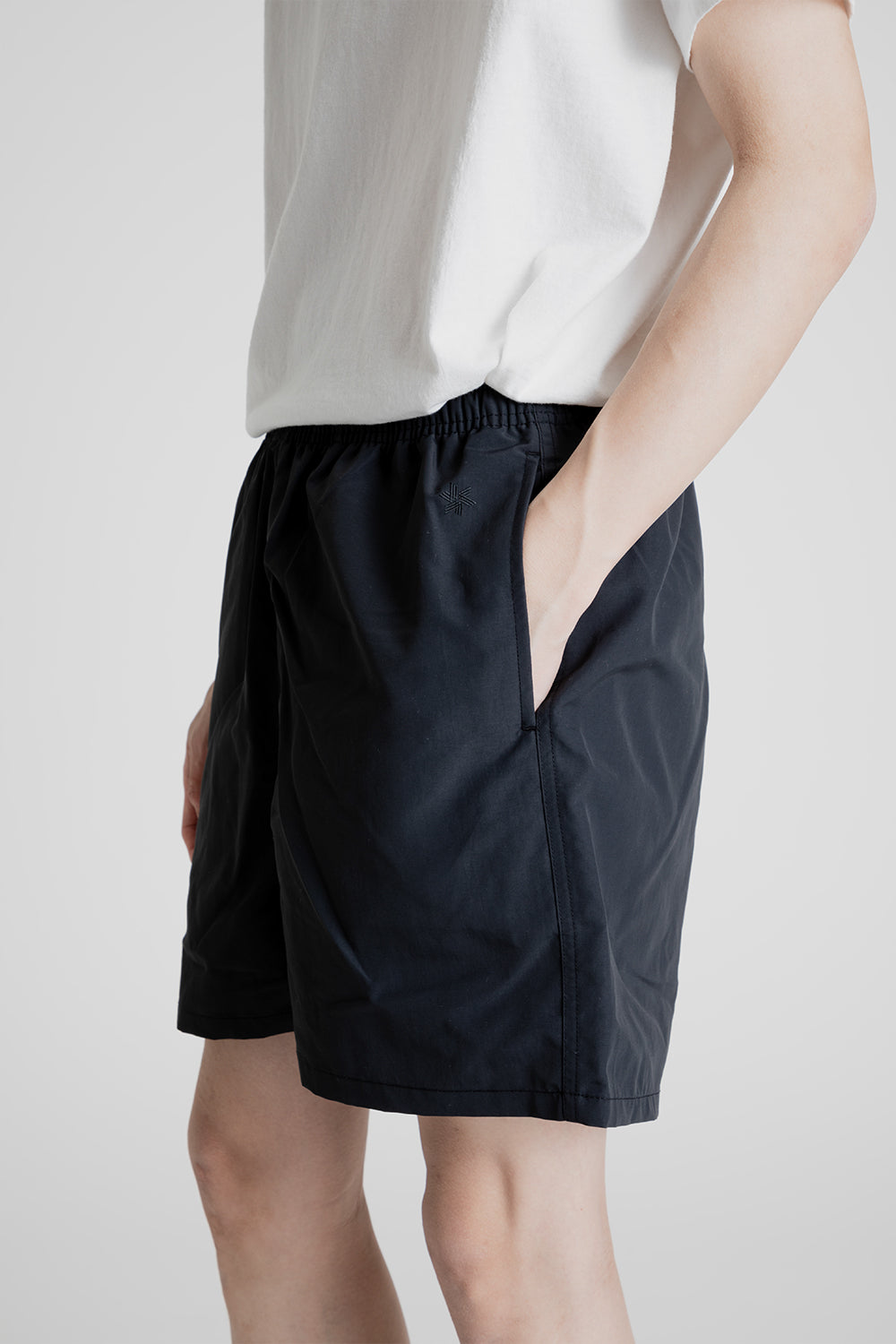 Goldwin Nylon Shorts 5 Inch in Black