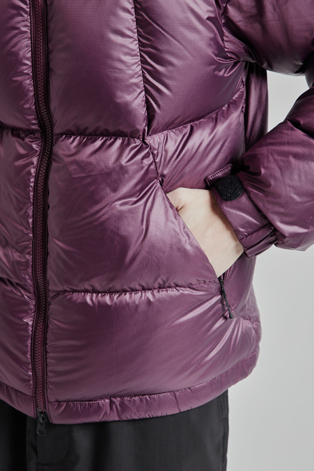 Goldwin PERTEX QUANTUM Down Parka Burgundy 010