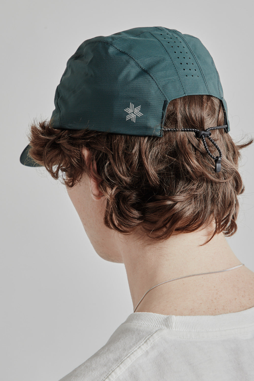 Goldwin Pertex Equilibrium Light Cap Deep Cypress 06