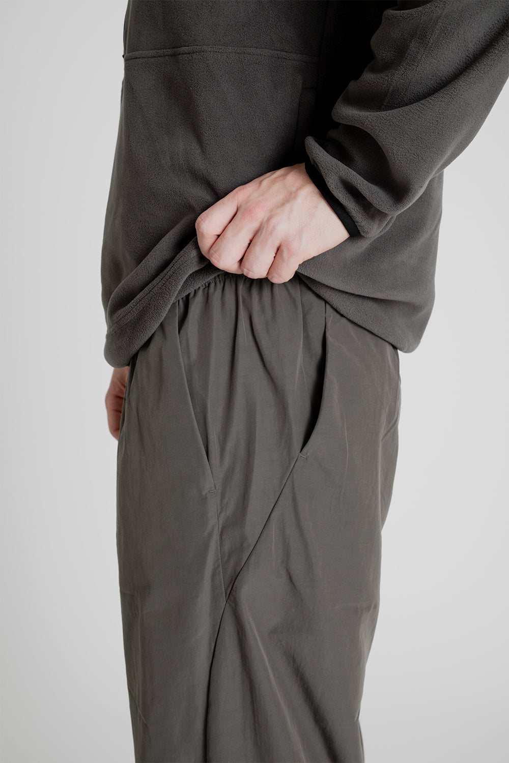 Goldwin Relax Straight Easy Pants in Dark Olive