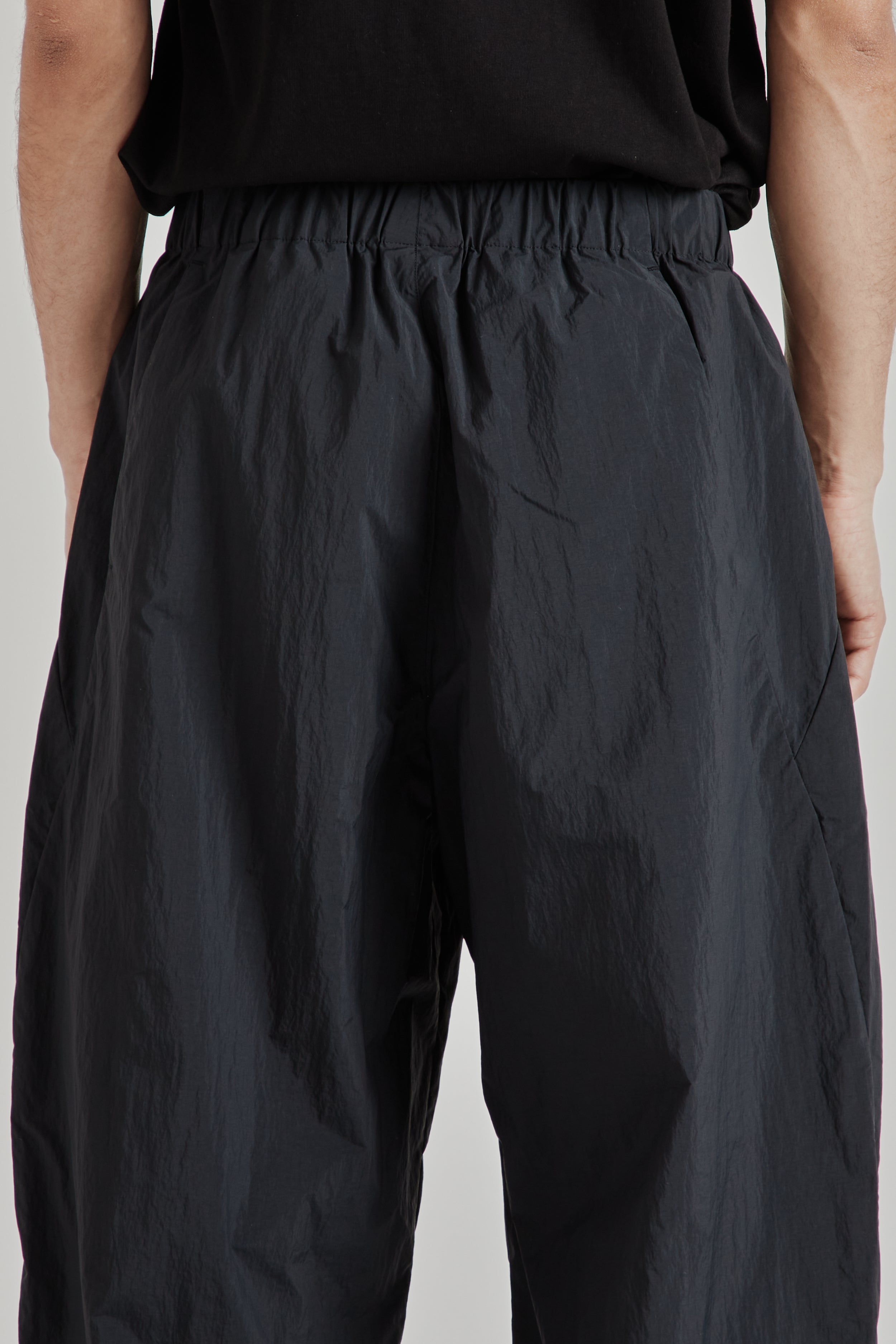 Goldwin Advanced Light Wide Easy Pants - Black | Wallace