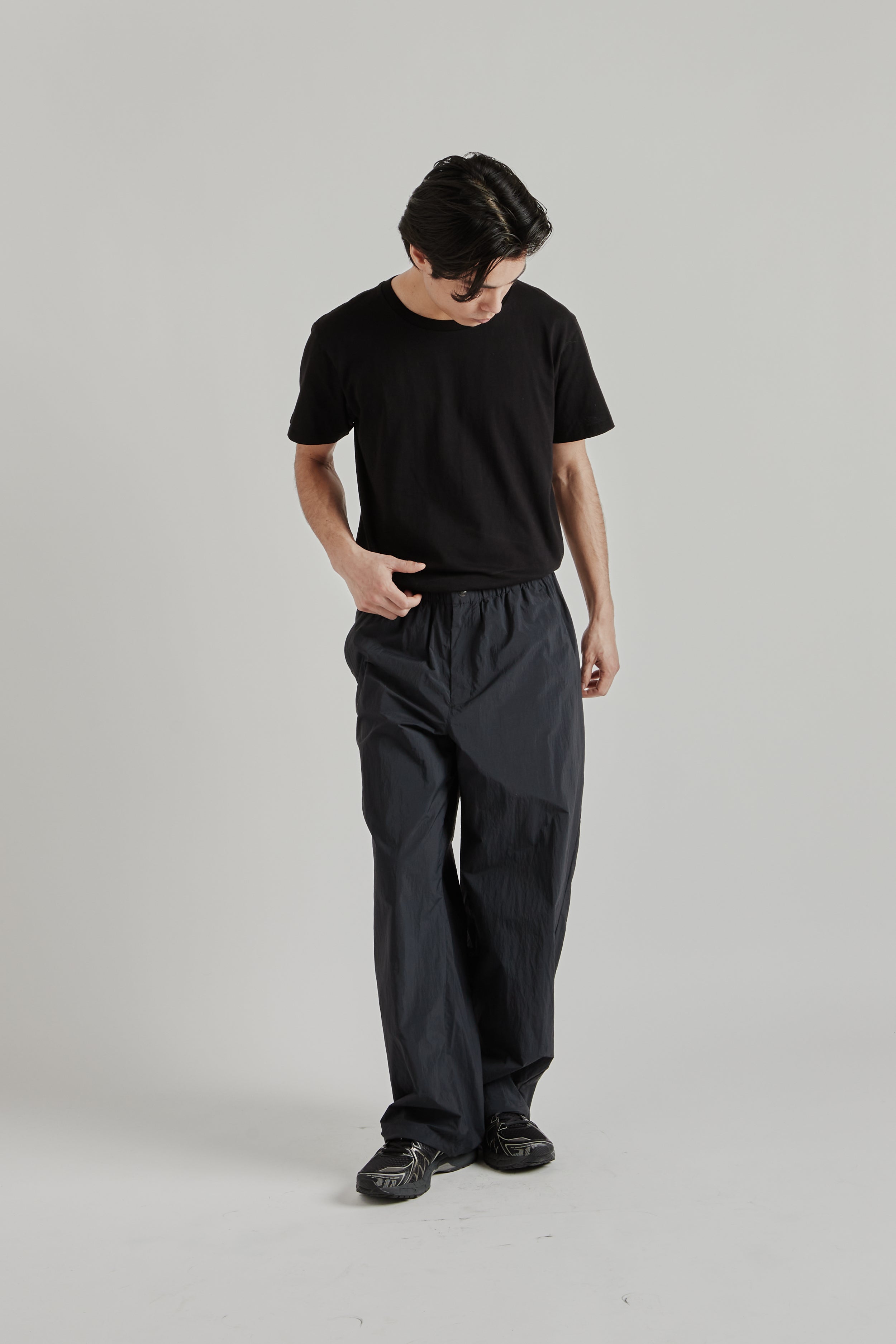 スーツ Goldmin easy pants Goldwin Advanced Light Wide Easy Pants - Black | Wallace