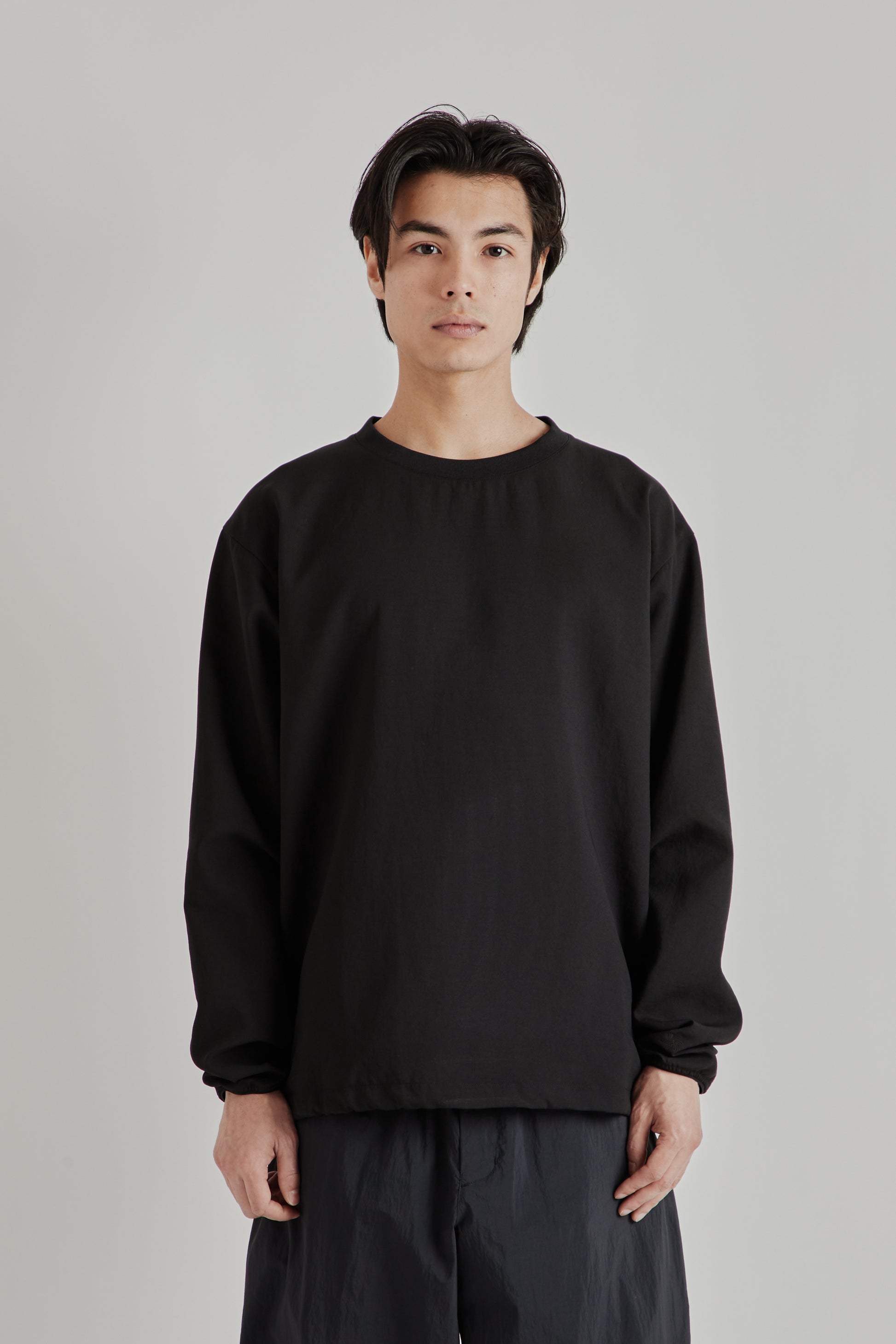 Goldwin SS26 Air Impression Ventris Shirring Pullover Black1786