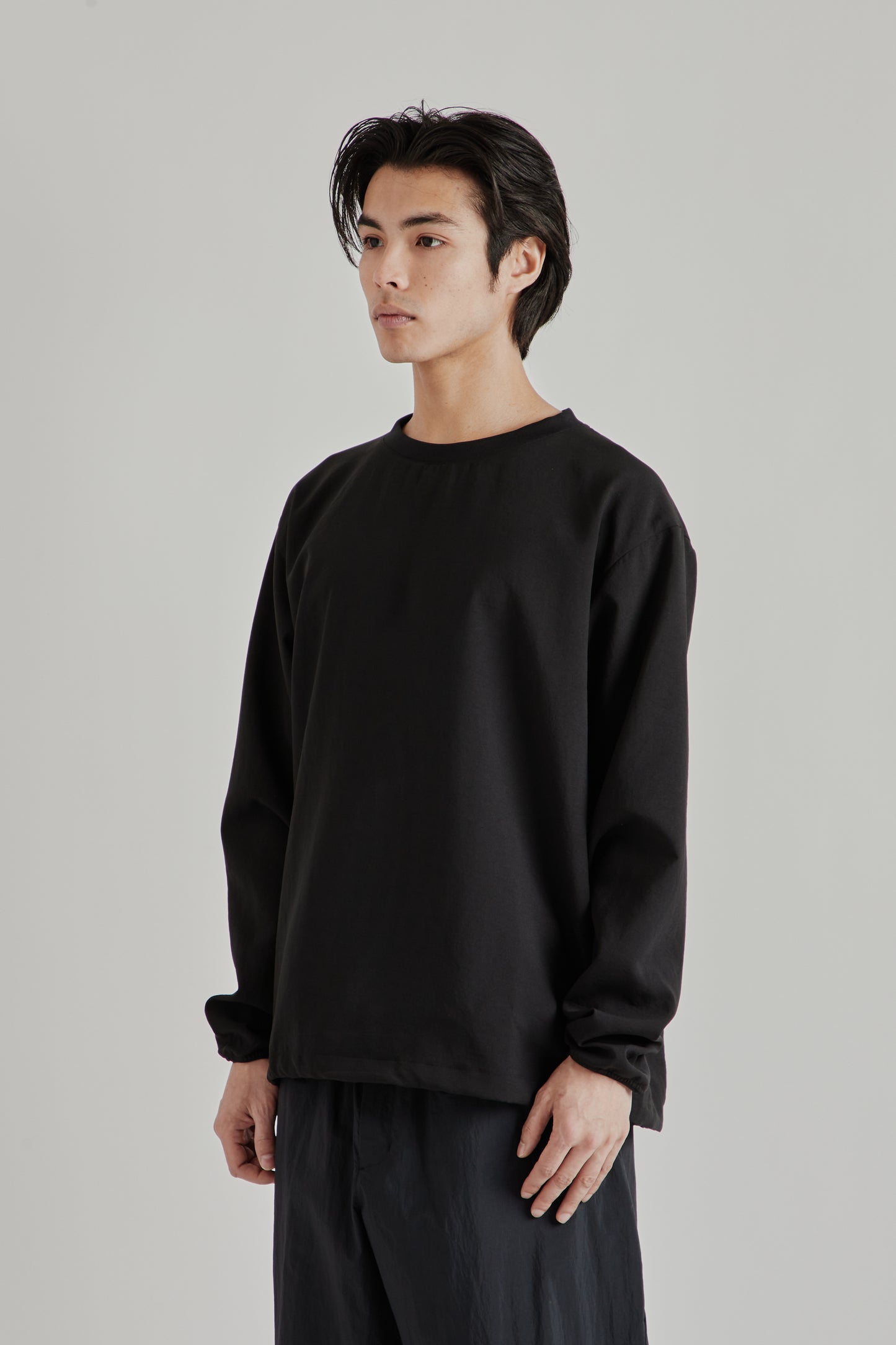 Goldwin SS26 Air Impression Ventris Shirring Pullover Black1788