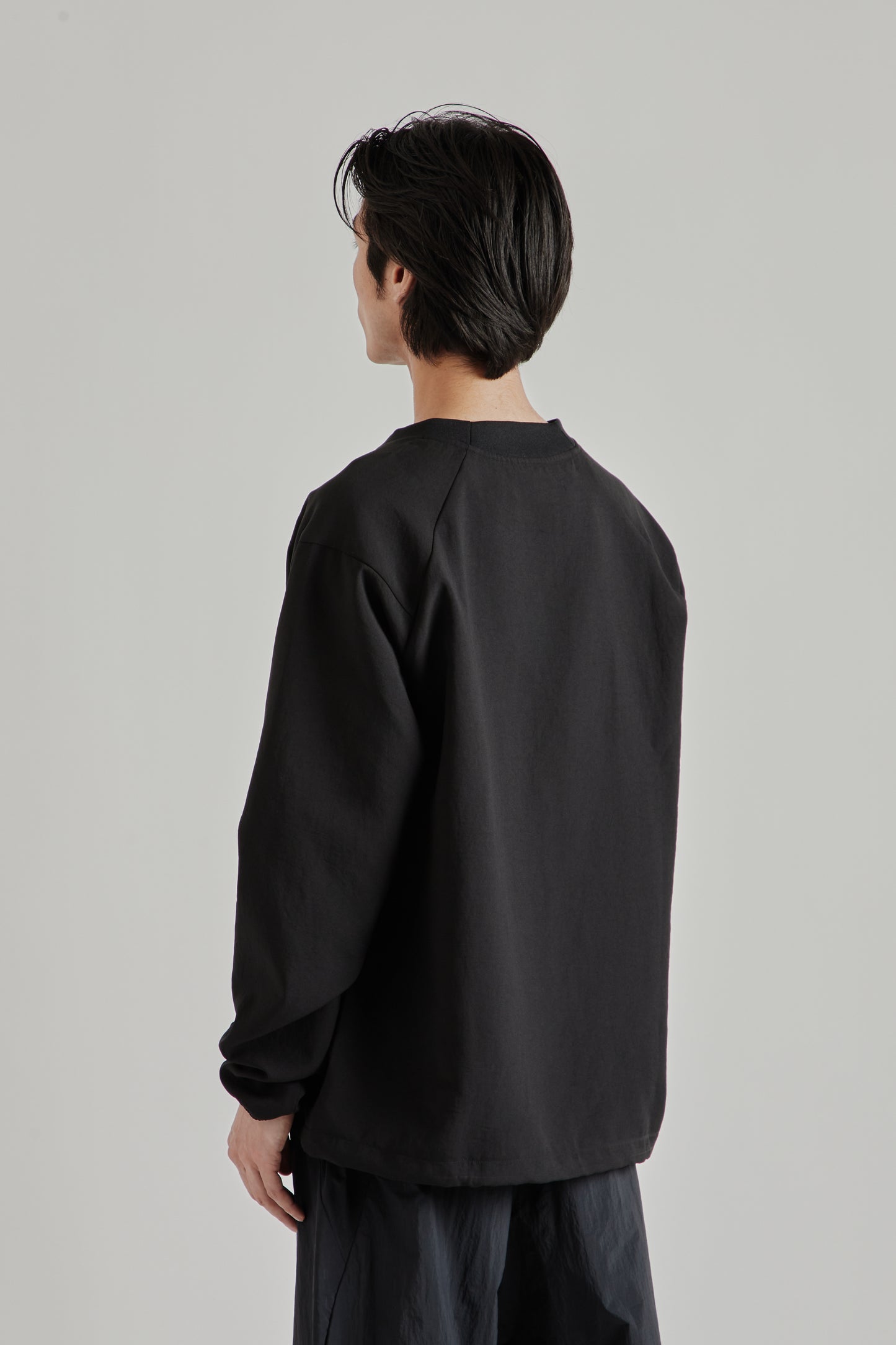 Goldwin SS26 Air Impression Ventris Shirring Pullover Black1791