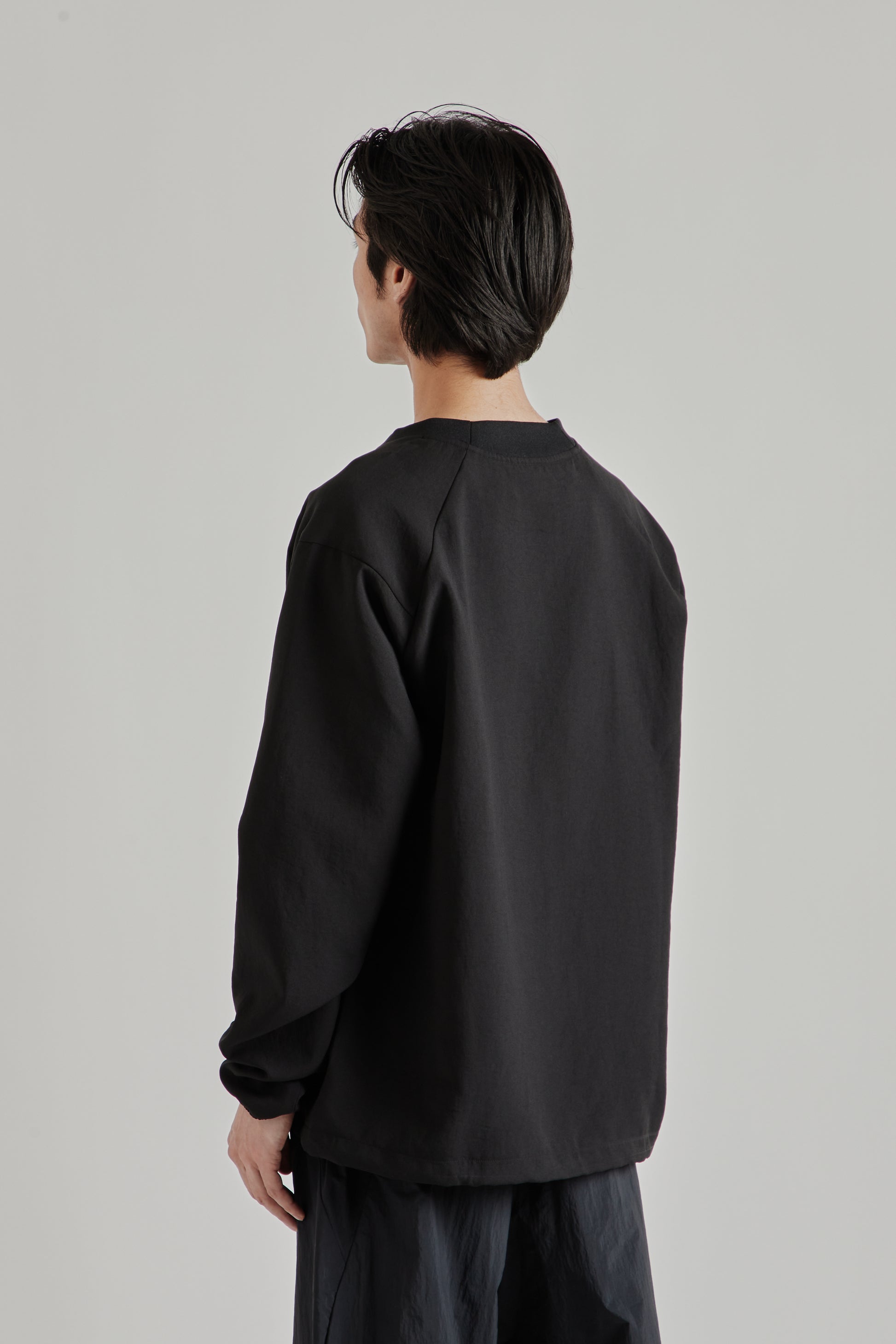 Goldwin SS26 Air Impression Ventris Shirring Pullover Black1791