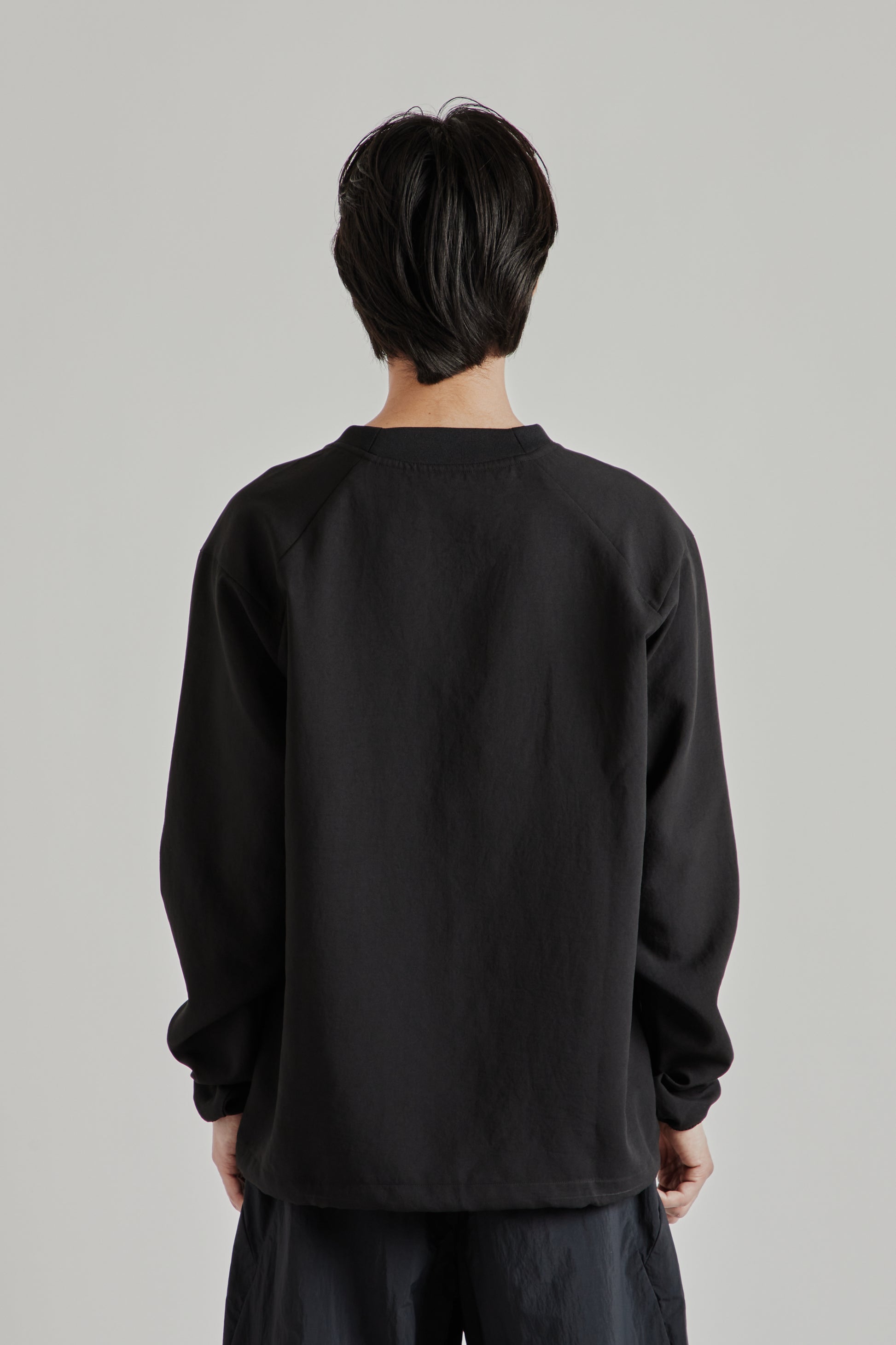 Goldwin SS26 Air Impression Ventris Shirring Pullover Black1794
