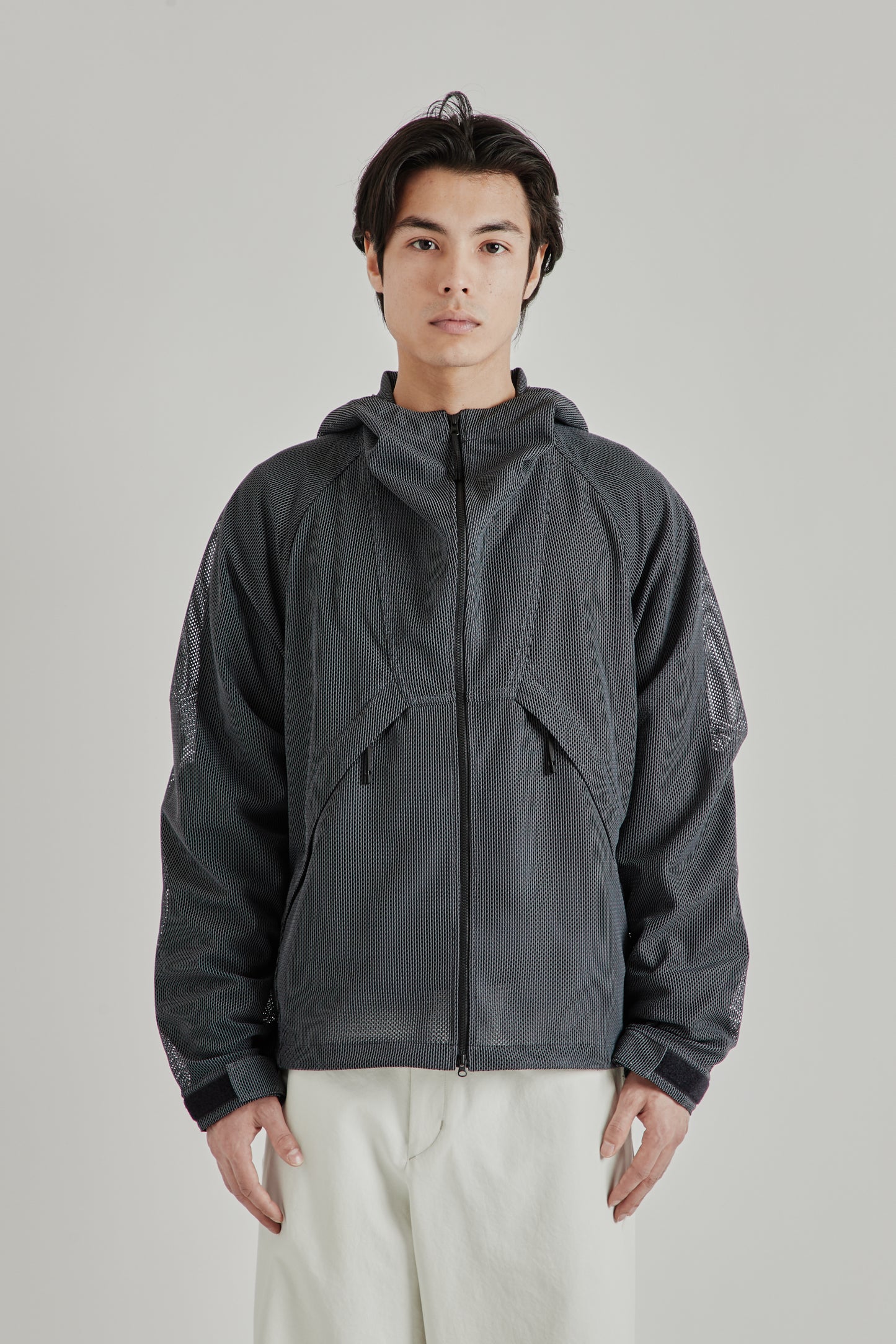 Goldwin SS26 Tonalith Mesh Hooded Jacket Black1924