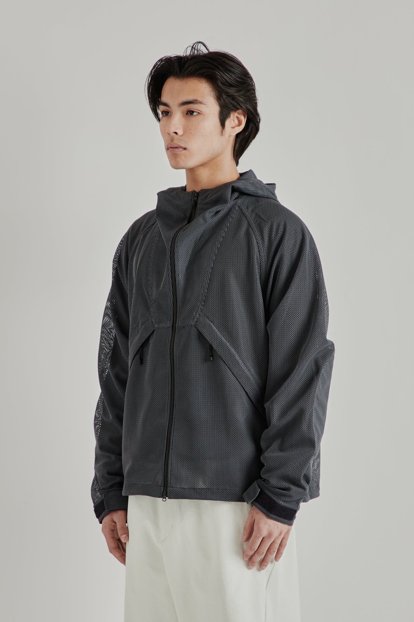 Goldwin SS26 Tonalith Mesh Hooded Jacket Black1927