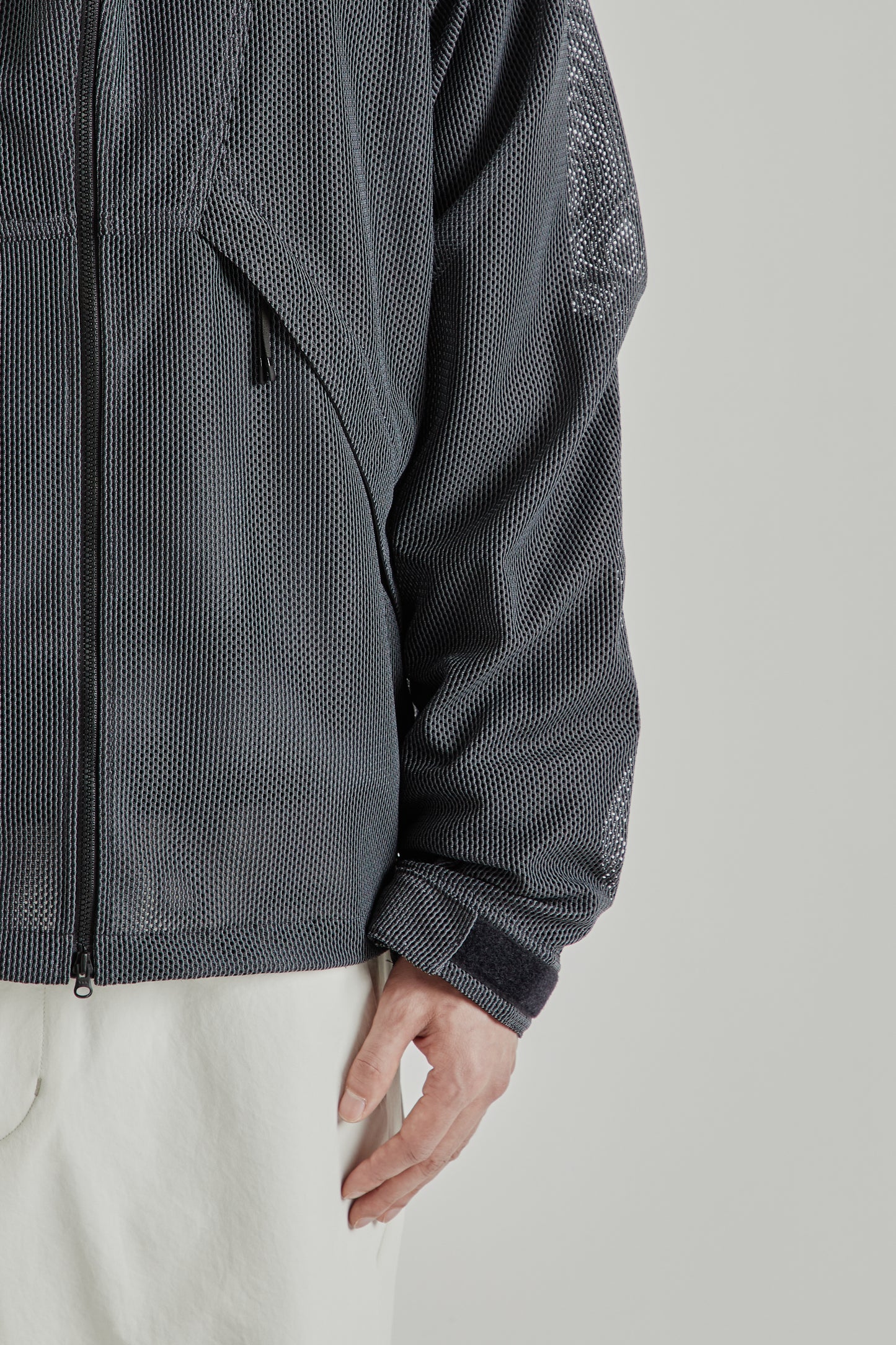 Goldwin SS26 Tonalith Mesh Hooded Jacket Black1938