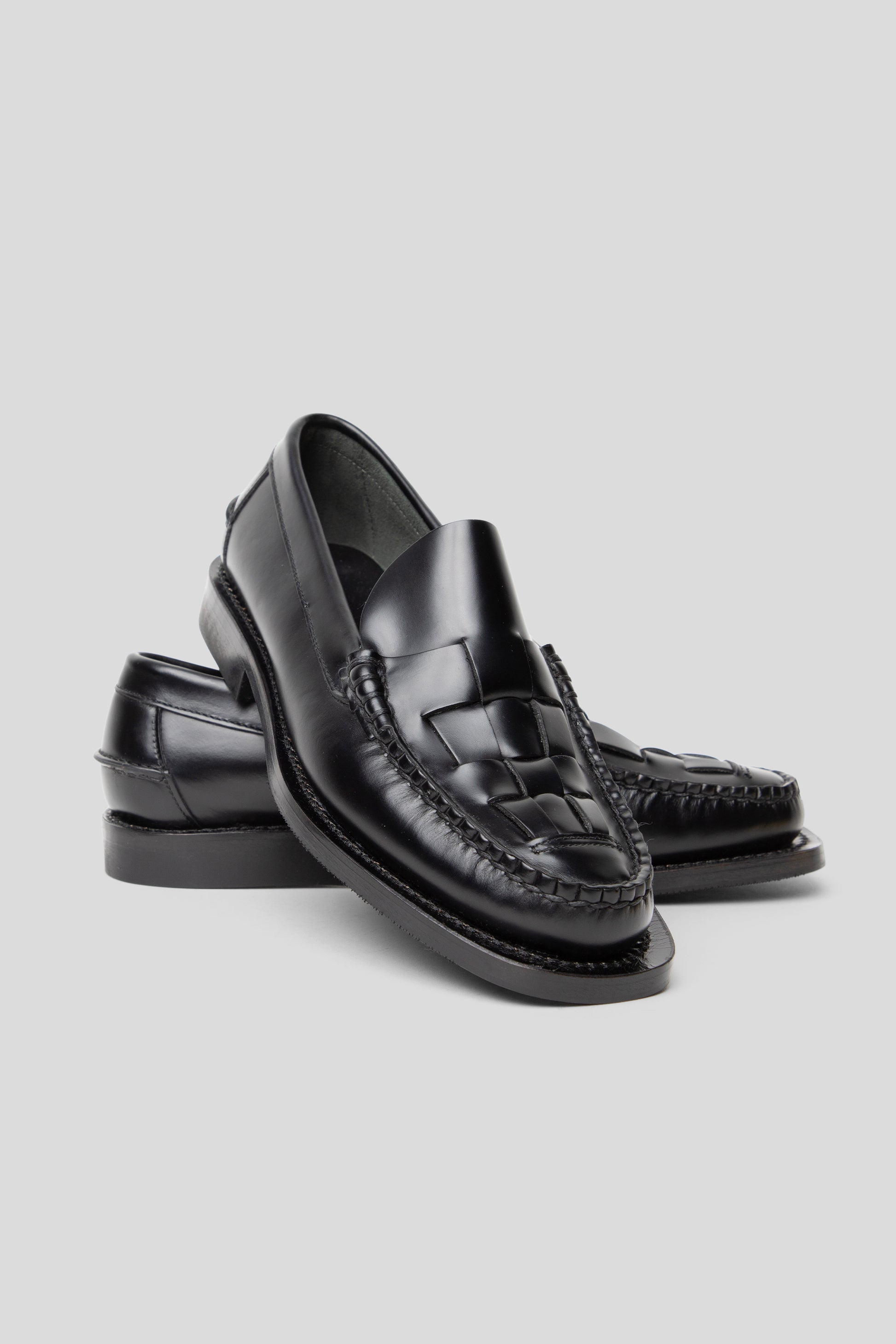 Hereu FW25 Nombela Vibram Loafer Black 02