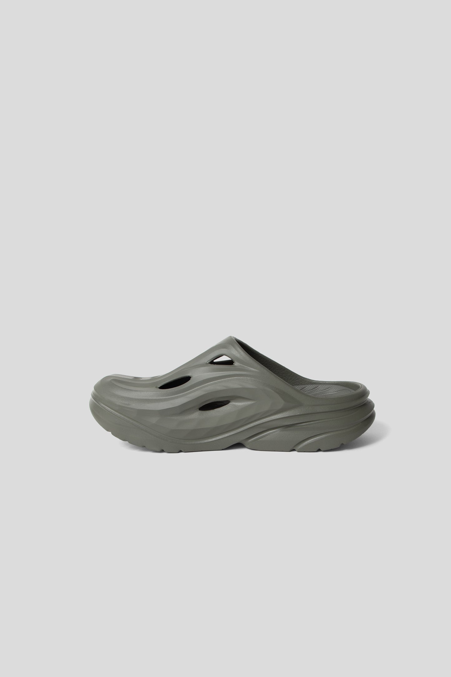 Hoka All Gender Ora Recovery Mule in Slate/Slate