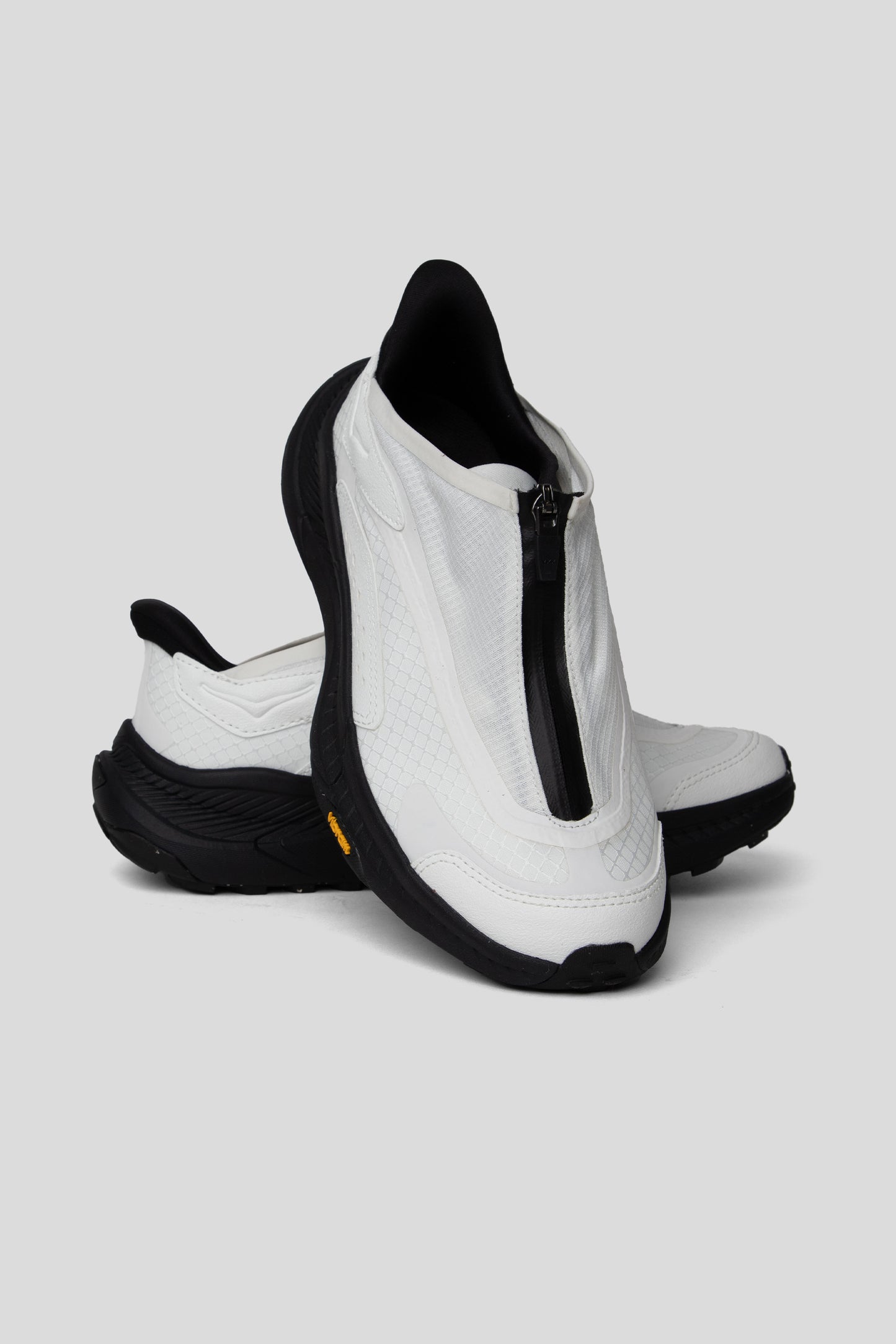Hoka Project Transport Frost Black 5