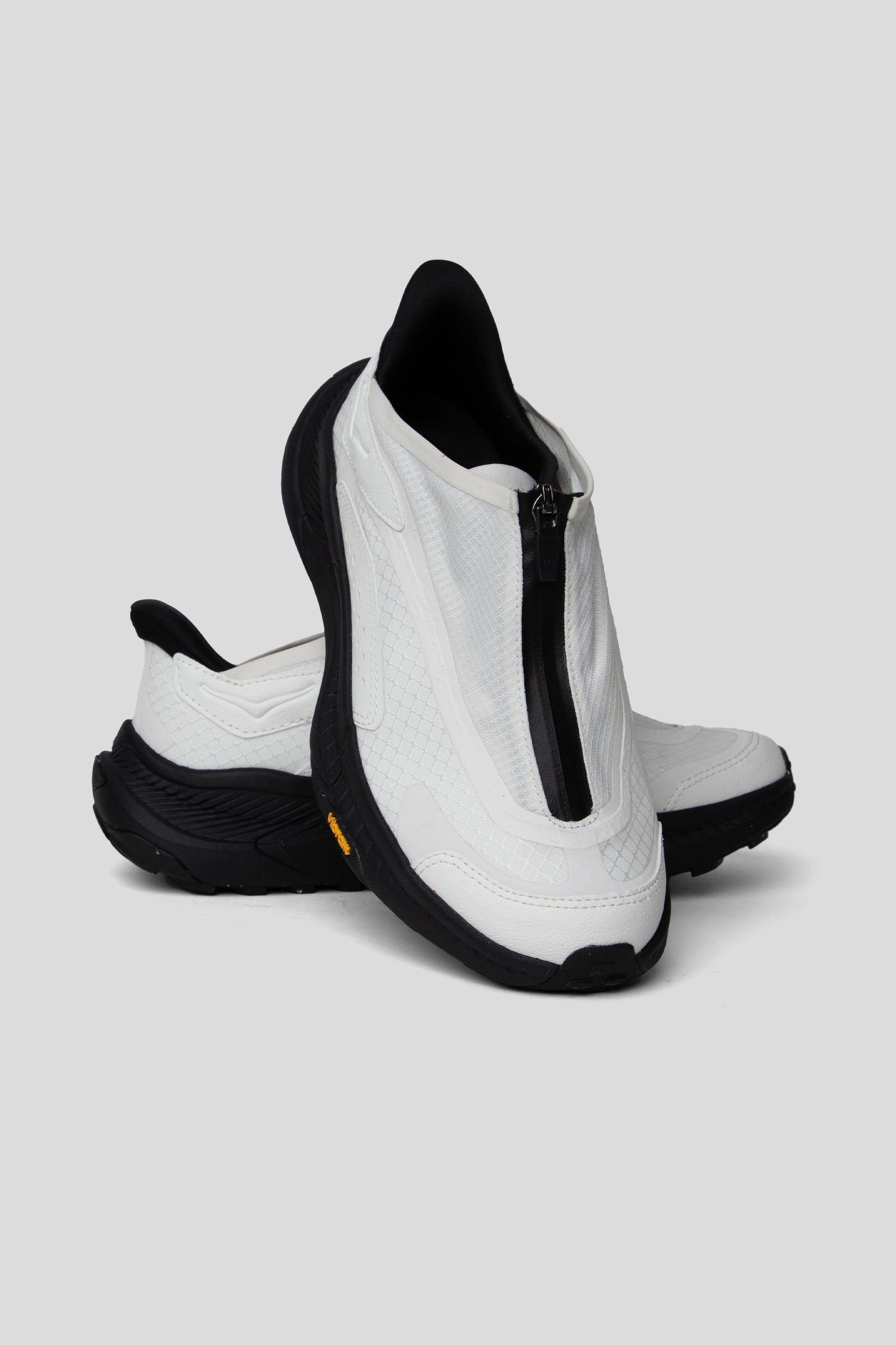 Hoka Project Transport Frost Black 5