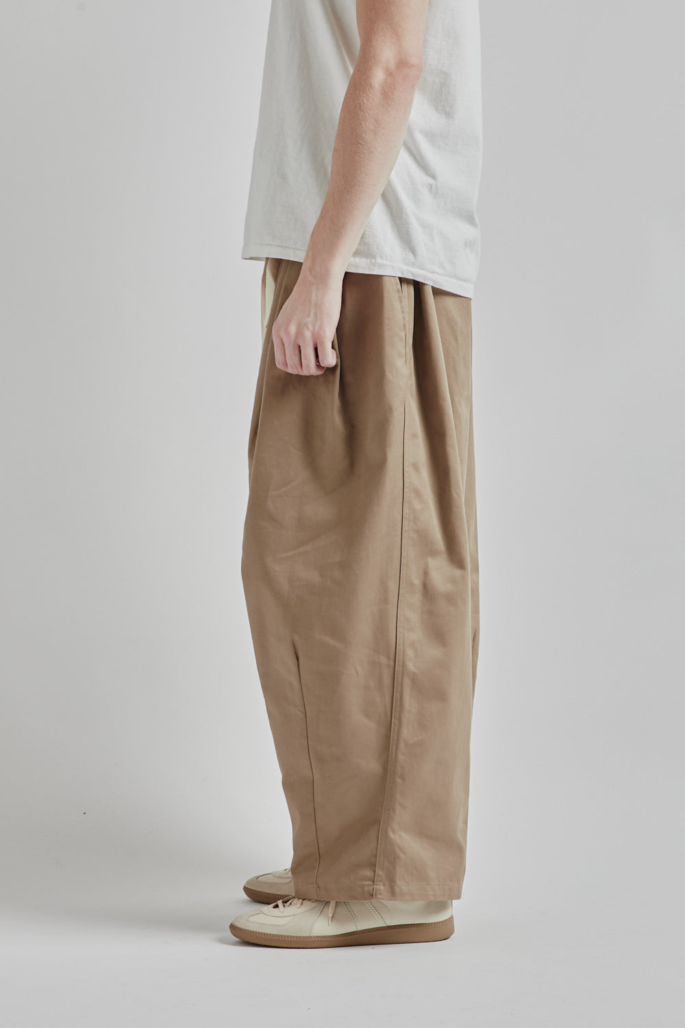 Is-Ness Balloon EZ Pants Beige 03