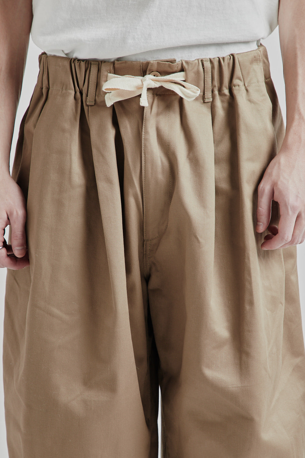 Is-Ness Balloon EZ Pants Beige 09