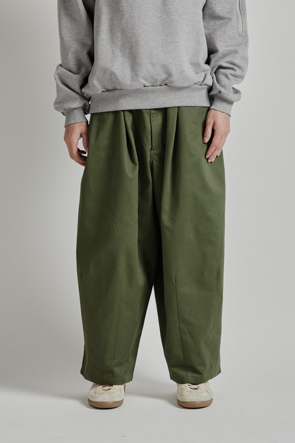 Is-Ness Balloon EZ Pants Khaki 02