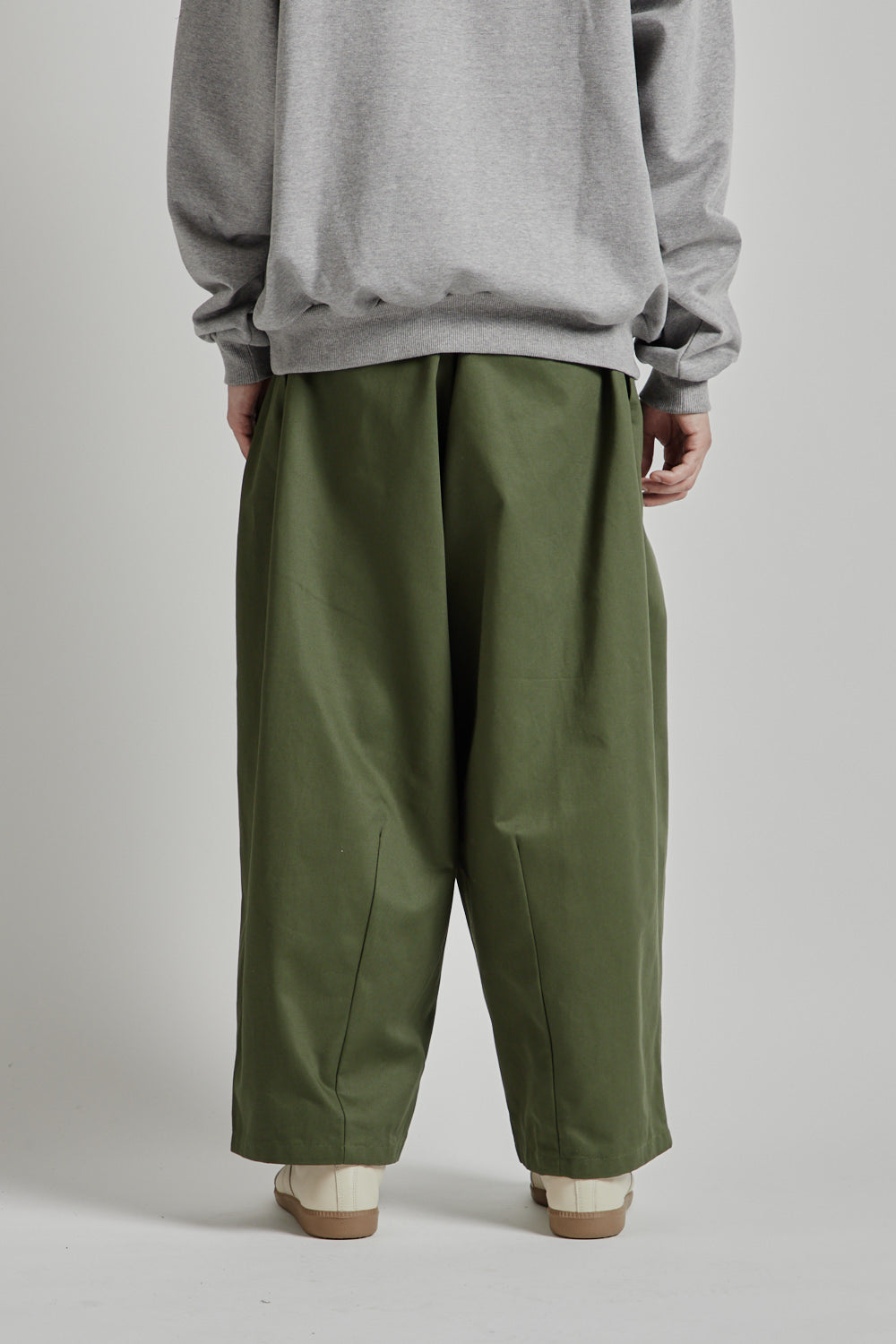 Is-Ness Balloon EZ Pants Khaki 03