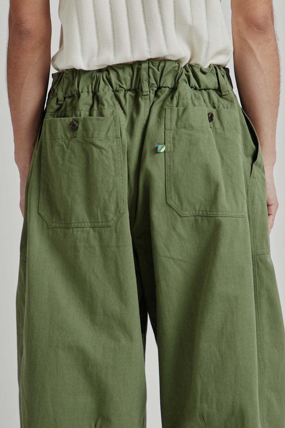 Is-ness Balloon Baker Pant Khaki 11