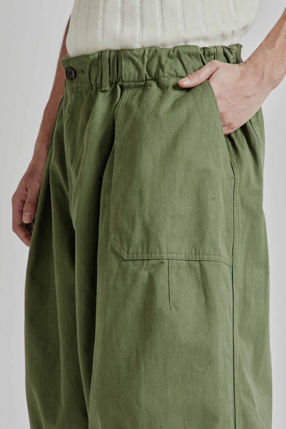 Is-ness Balloon Baker Pant Khaki 13